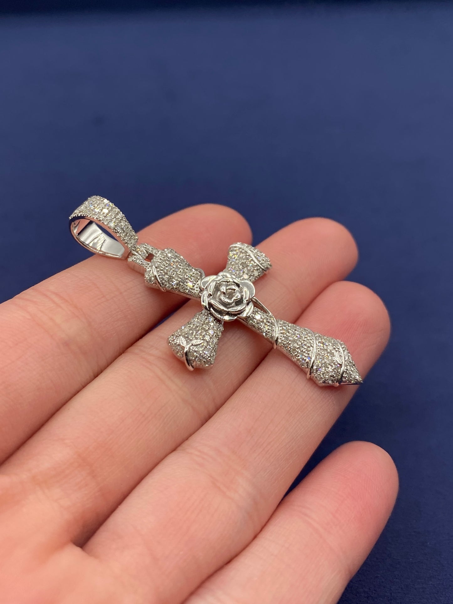 14k La Rosa Cross Pendant