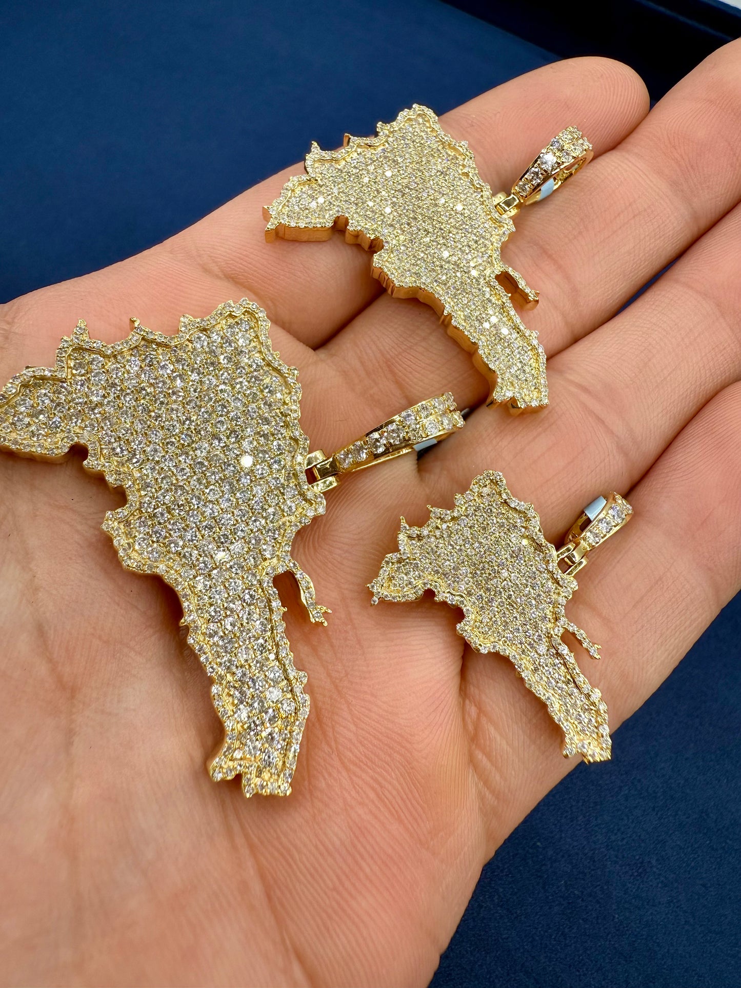 14k Dominican Republic Pendant
