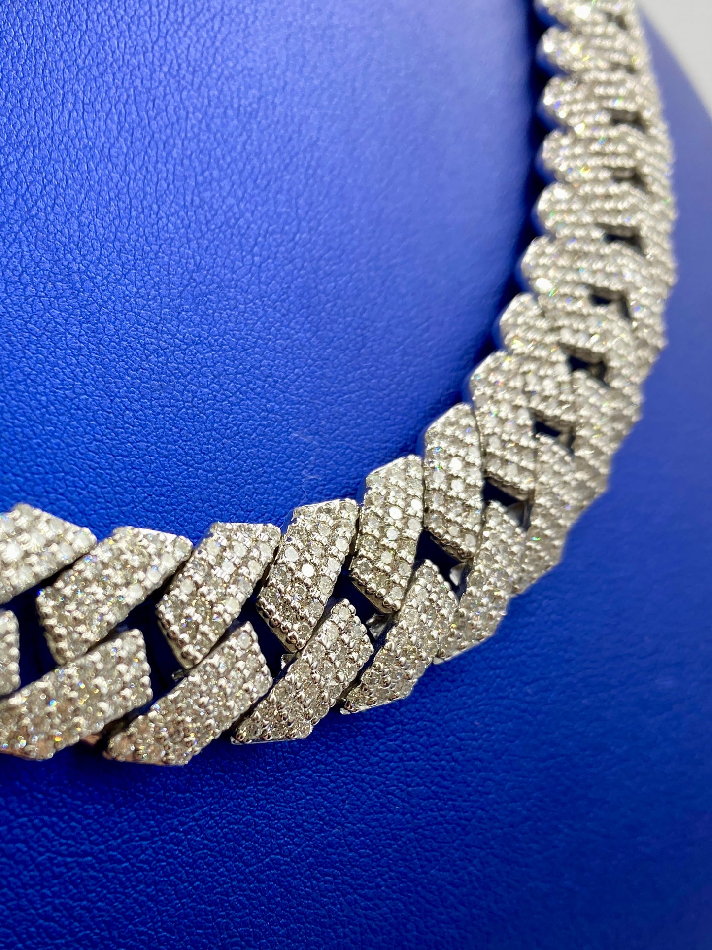 14k White Gold Jumbo Diamond Cuban Chain 15.7mm