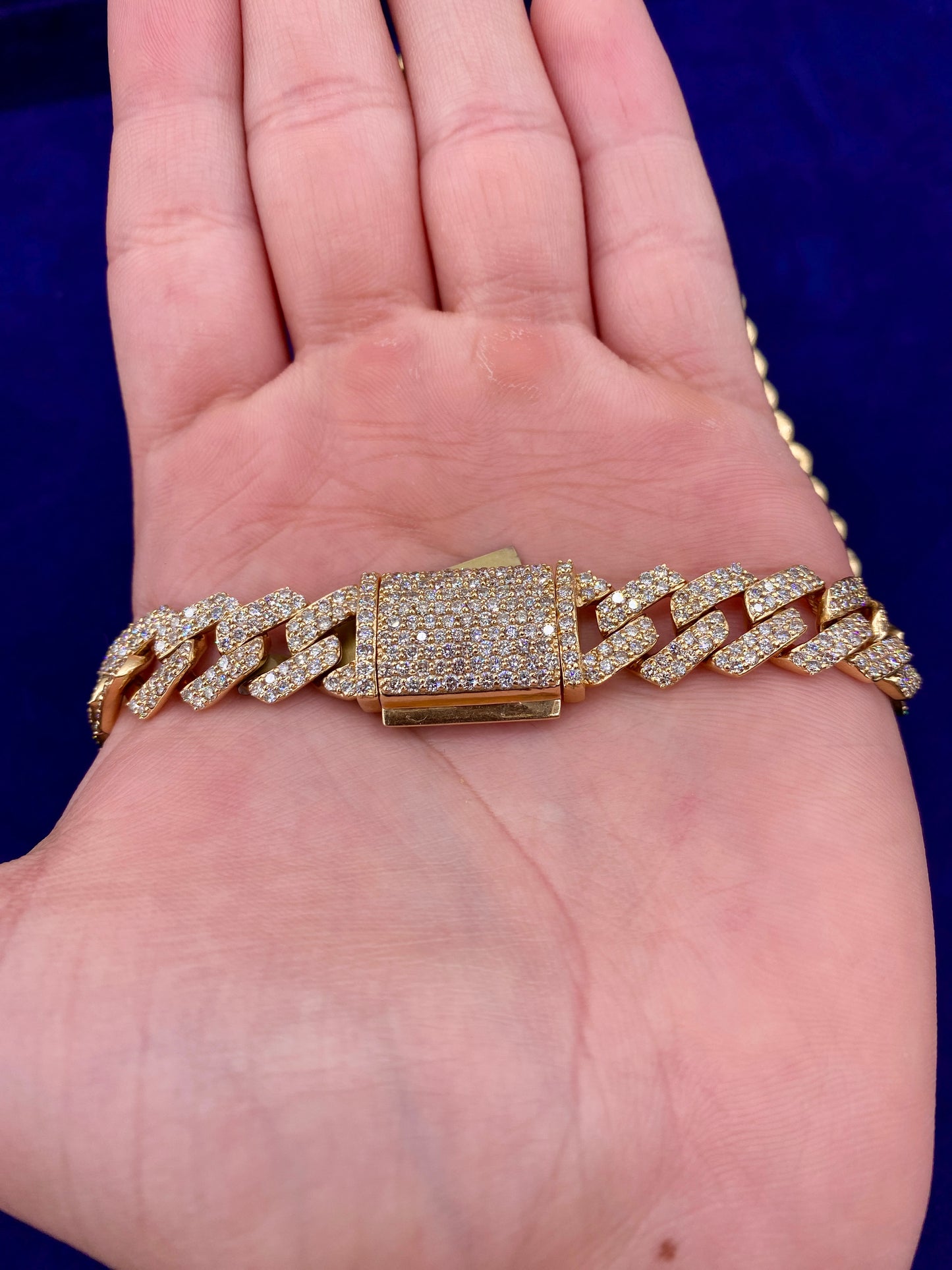 10k 13mm diamond Cuban Chain 22”