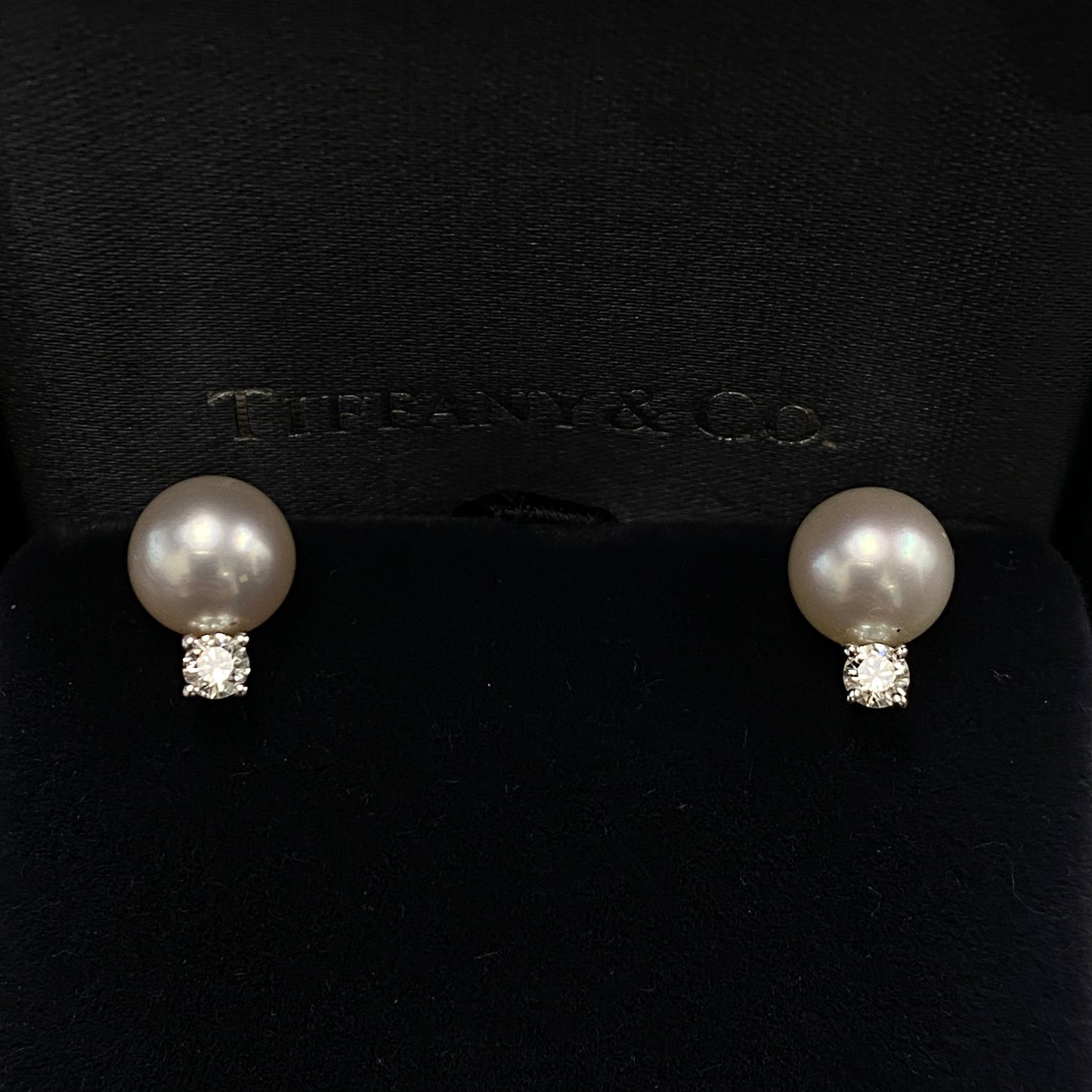 18K Vintage Tiffany & Co Pearl Stud