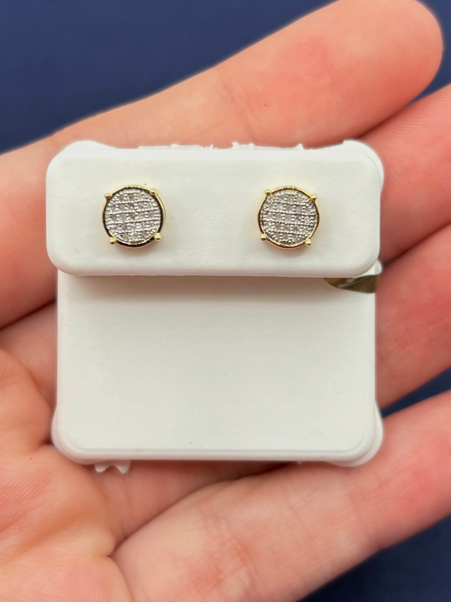 10K Circle L Cookie Earrings