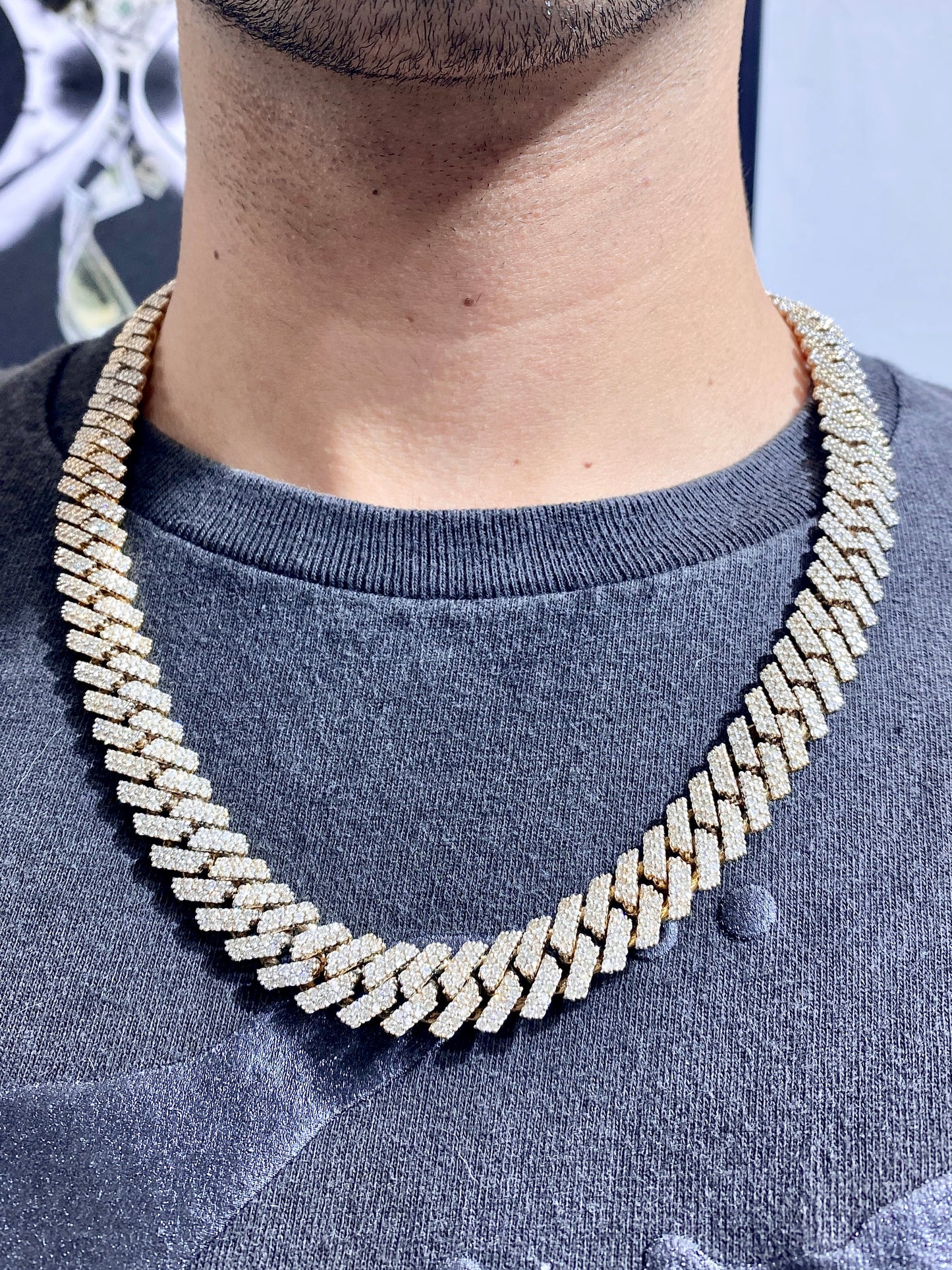 14k 13.5mm Gold Cuban Chain 22.5”