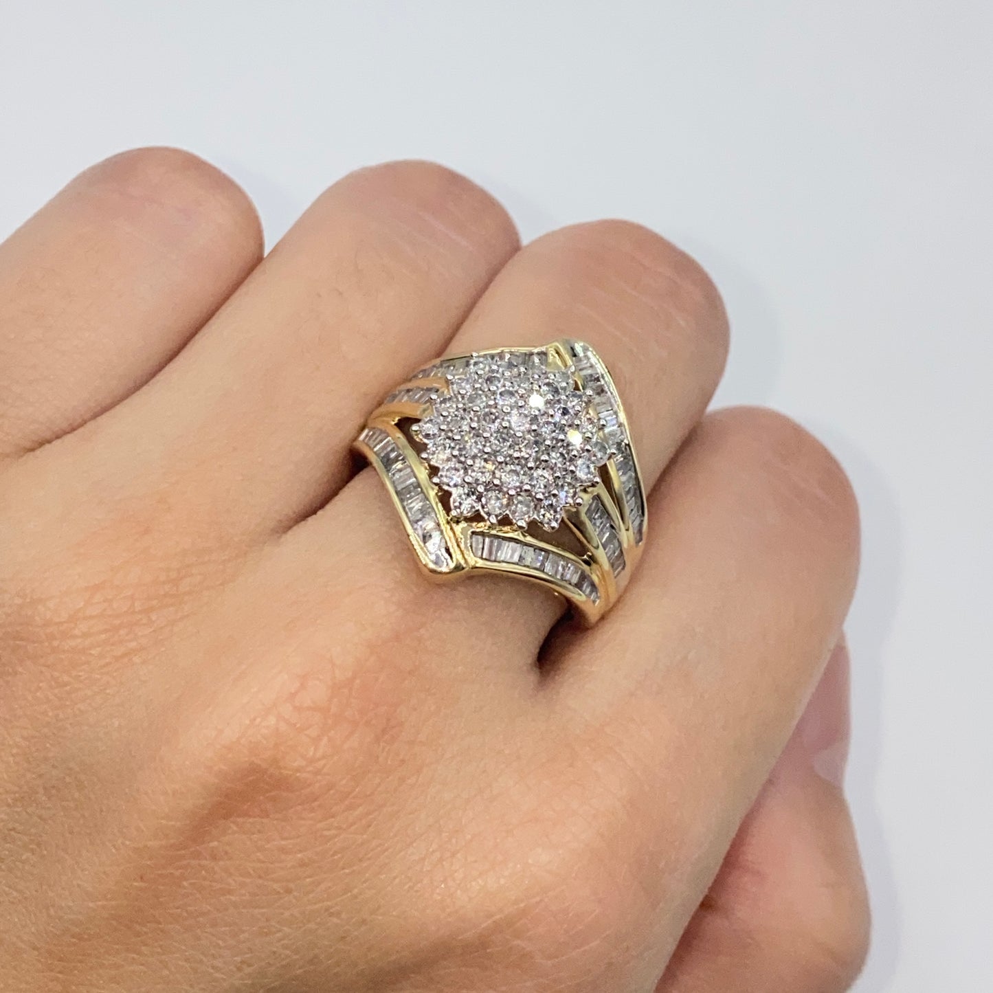 10K Flower Ribbon Diamond Baguette Ring