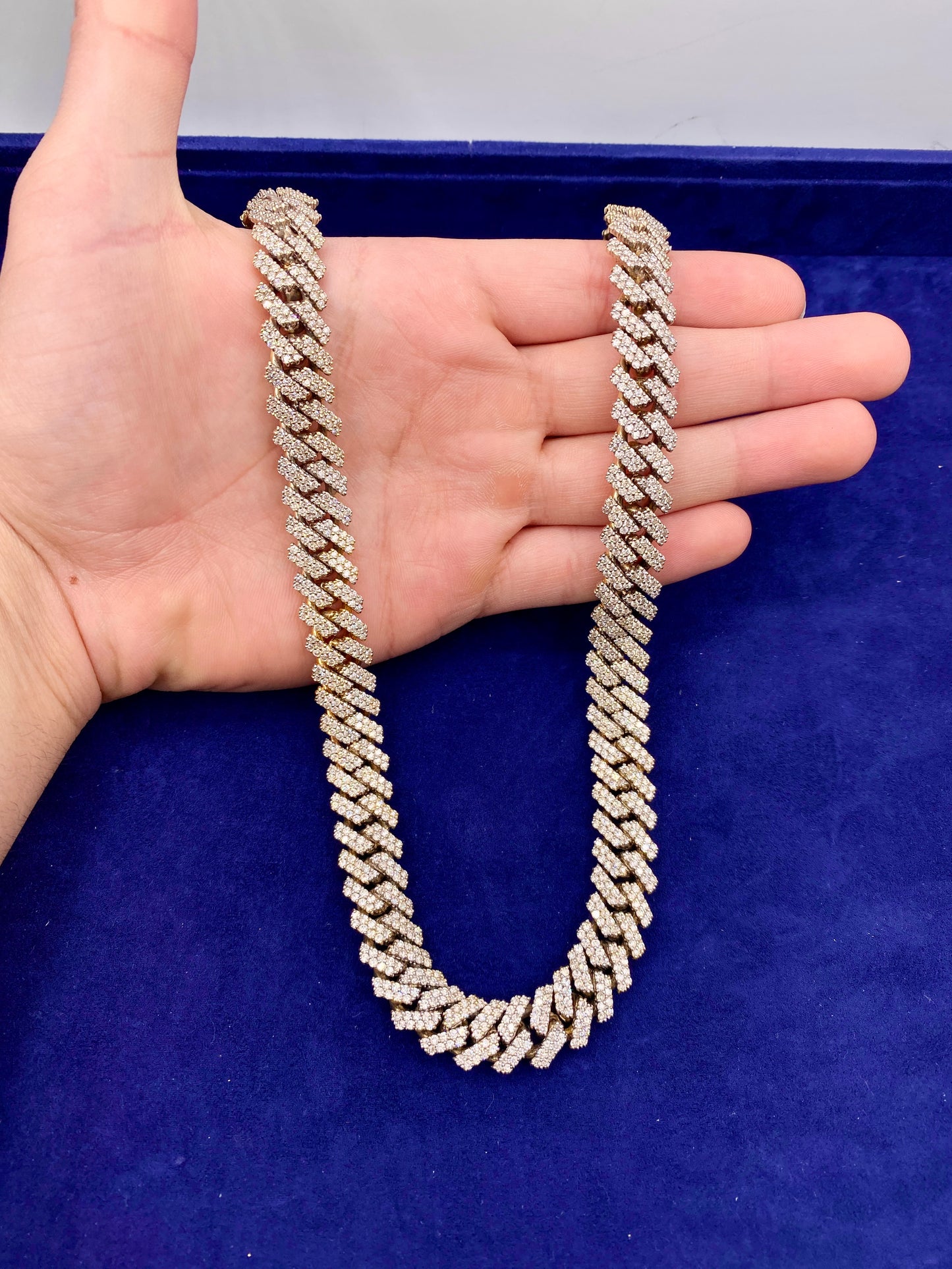 14k 13.5mm Gold Cuban Chain 22.5”