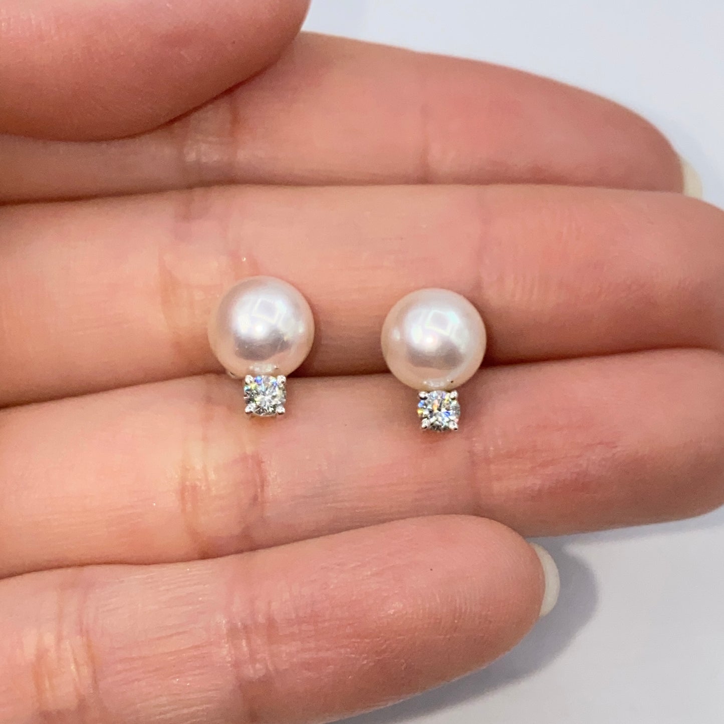 18K Vintage Tiffany & Co Pearl Stud