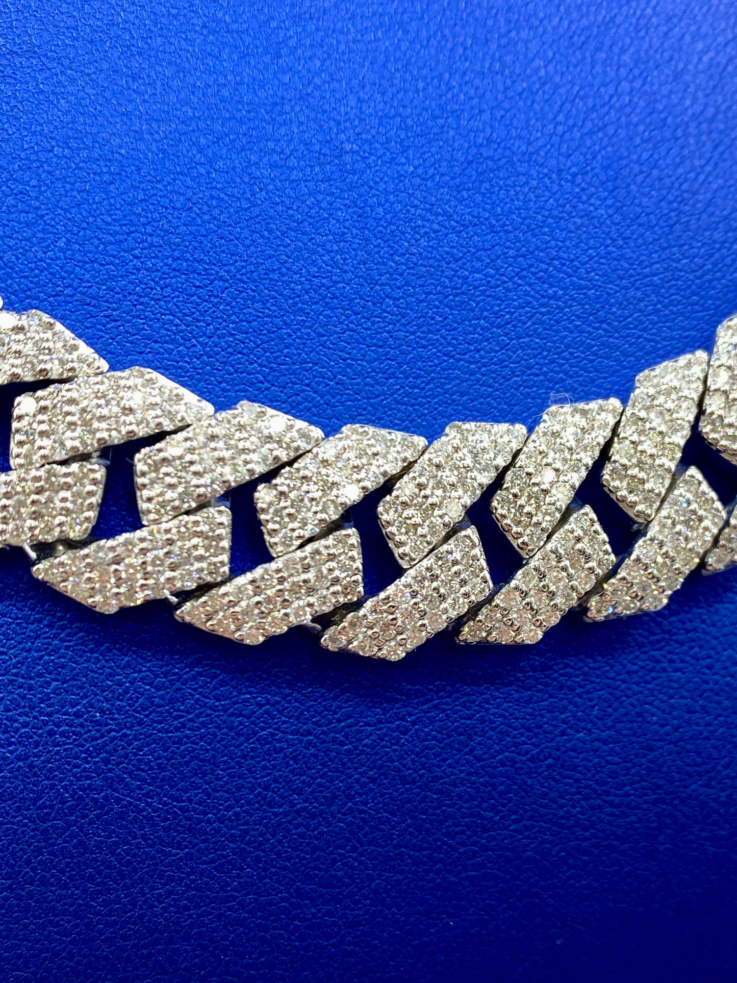 14k White Gold Jumbo Diamond Cuban Chain 15.7mm