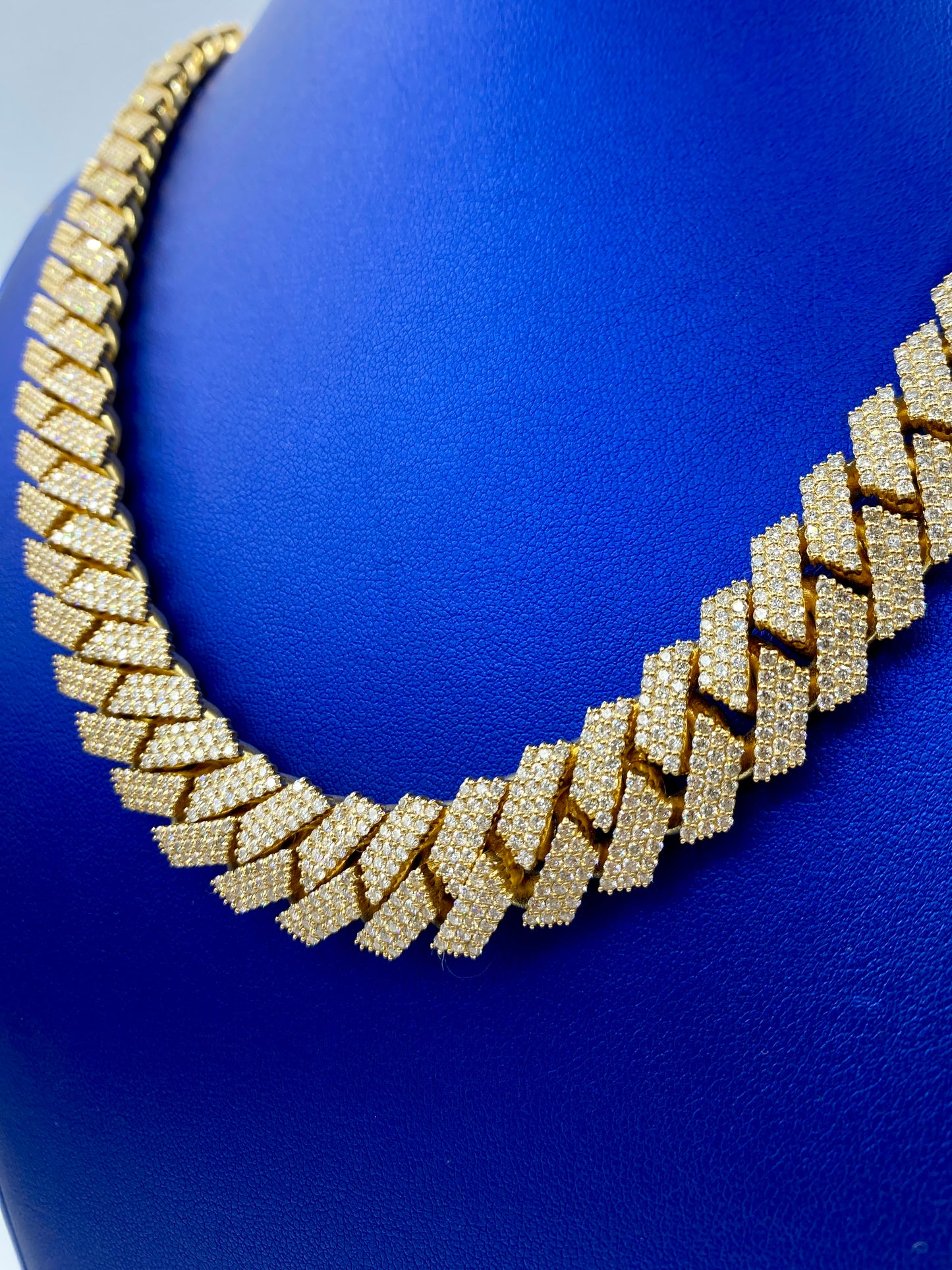 14k Jumbo Diamond Cuban Chain 15.5mm