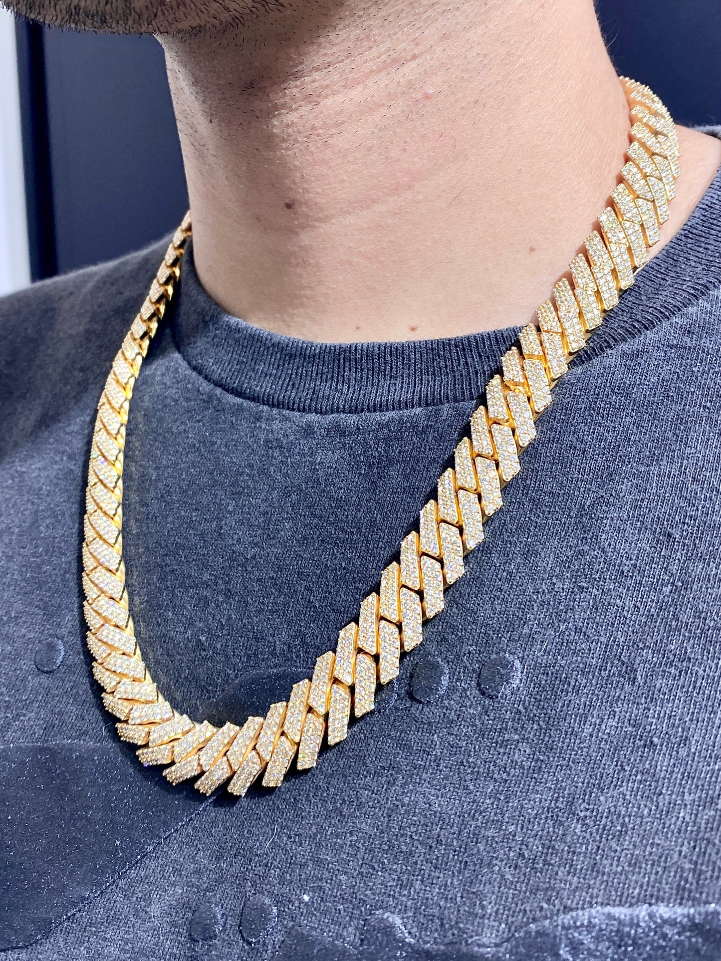14k 16.5mm Gold Cuban Chain 22”