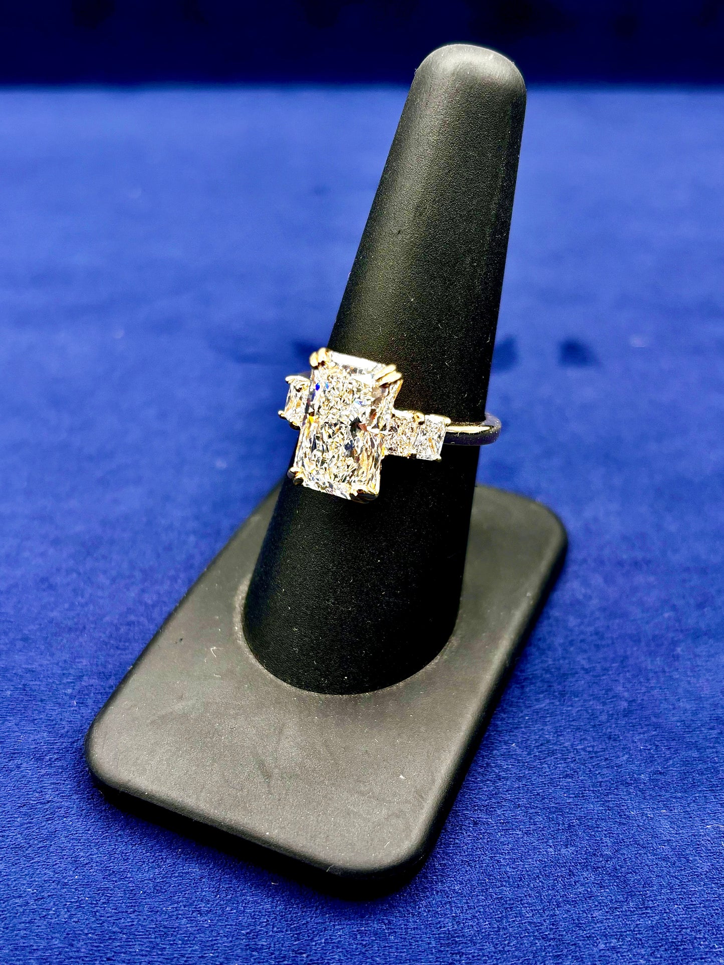 14k Beautiful Radiant Cut Diamond Engagement Ring