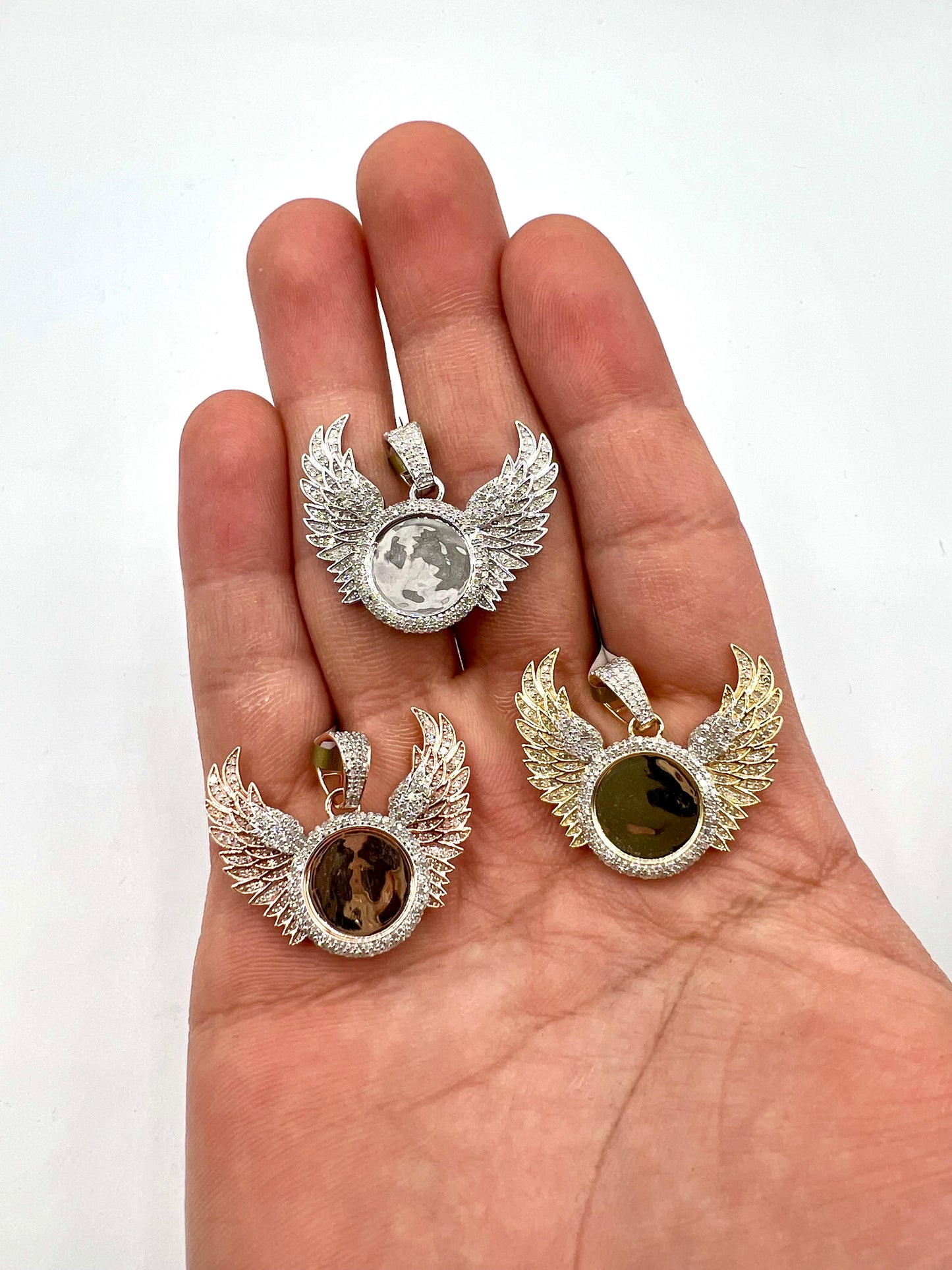 10k Raised Wing Photo Pendant