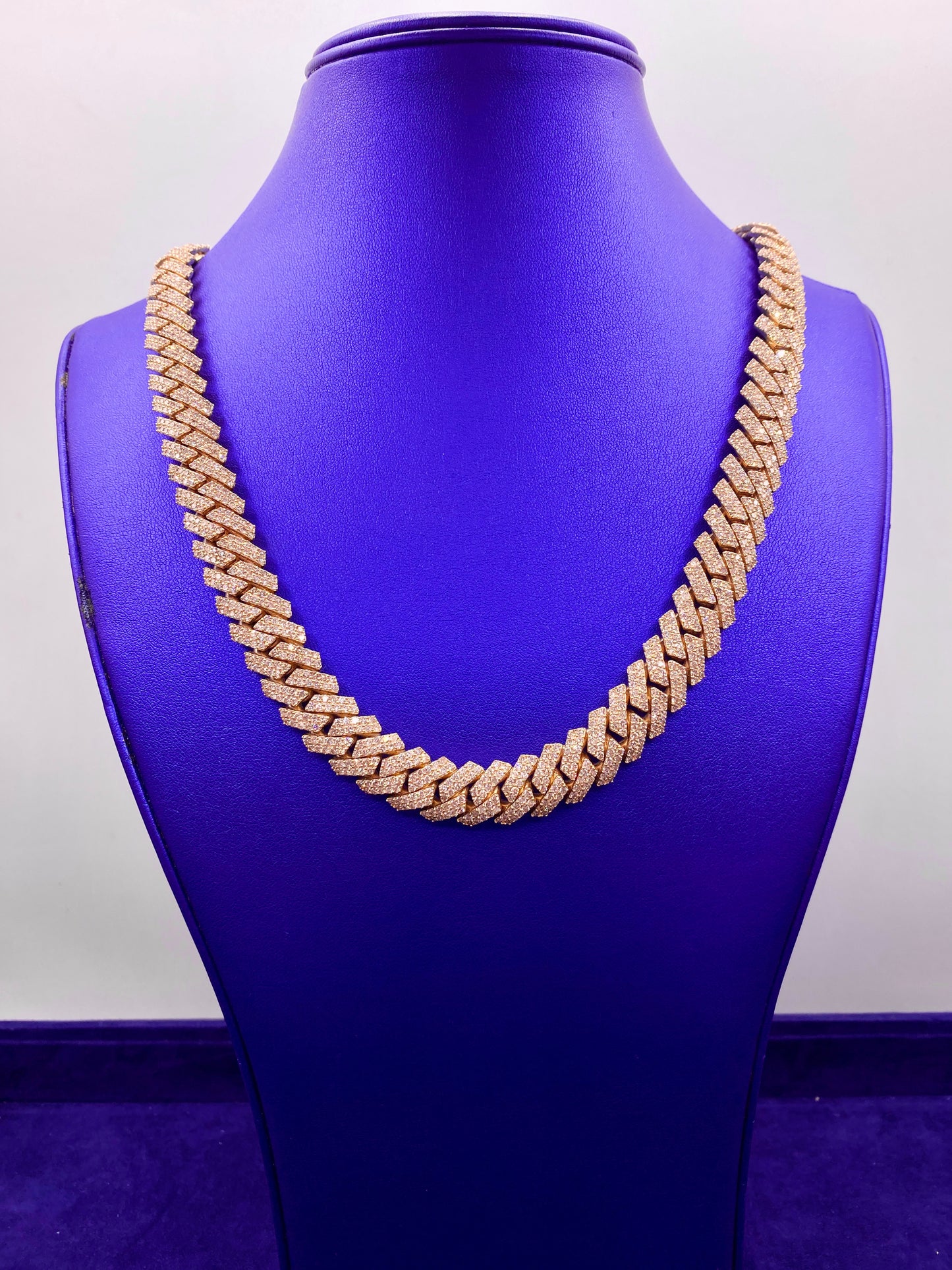 10k 13.5mm Diamond Cuban Chain 22”