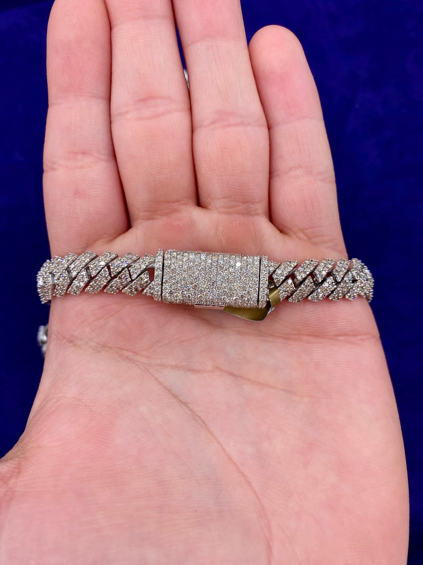 10k 10.5mm Diamond Cuban Chain 22”
