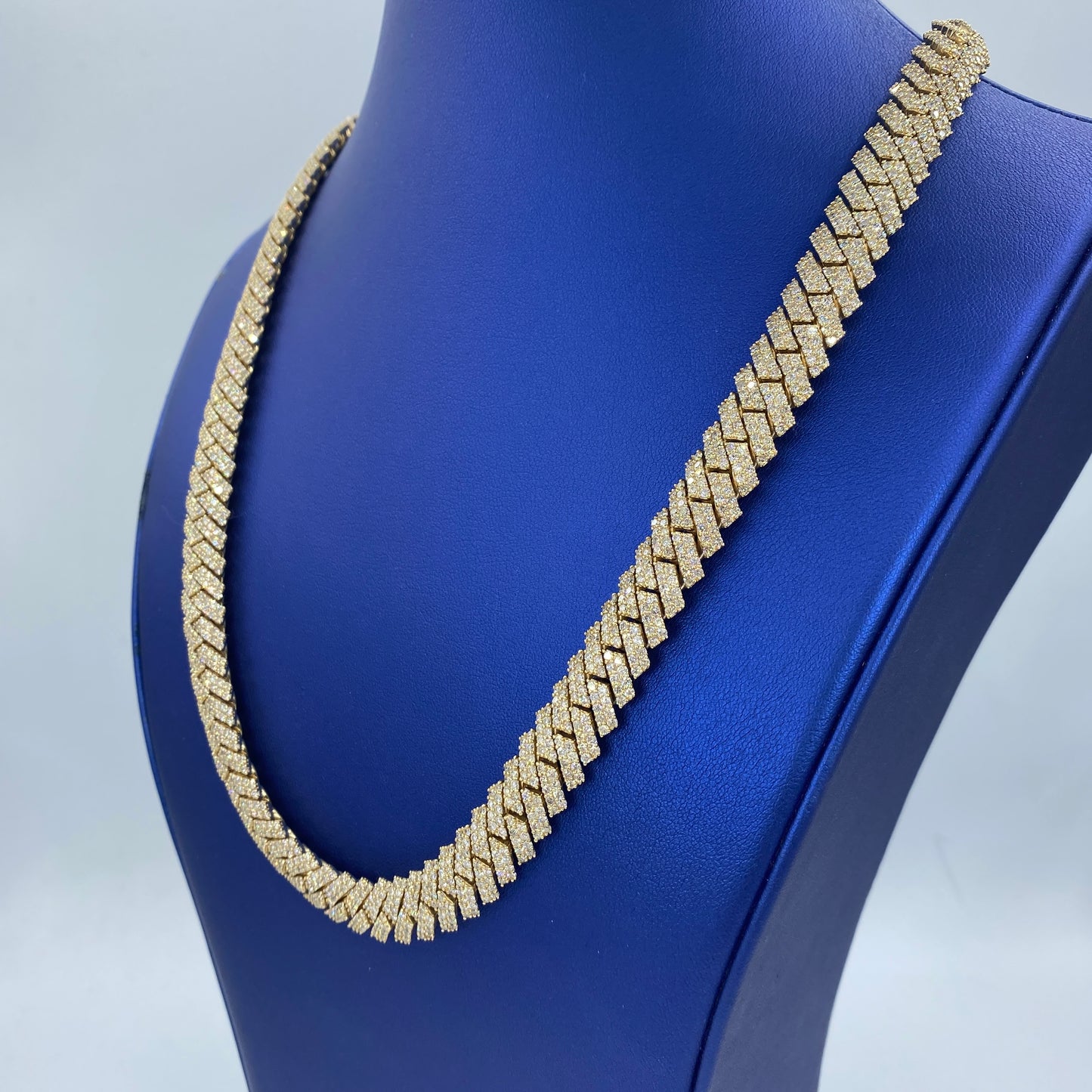 10K 12MM Cuban Link Diamond Chain 22"