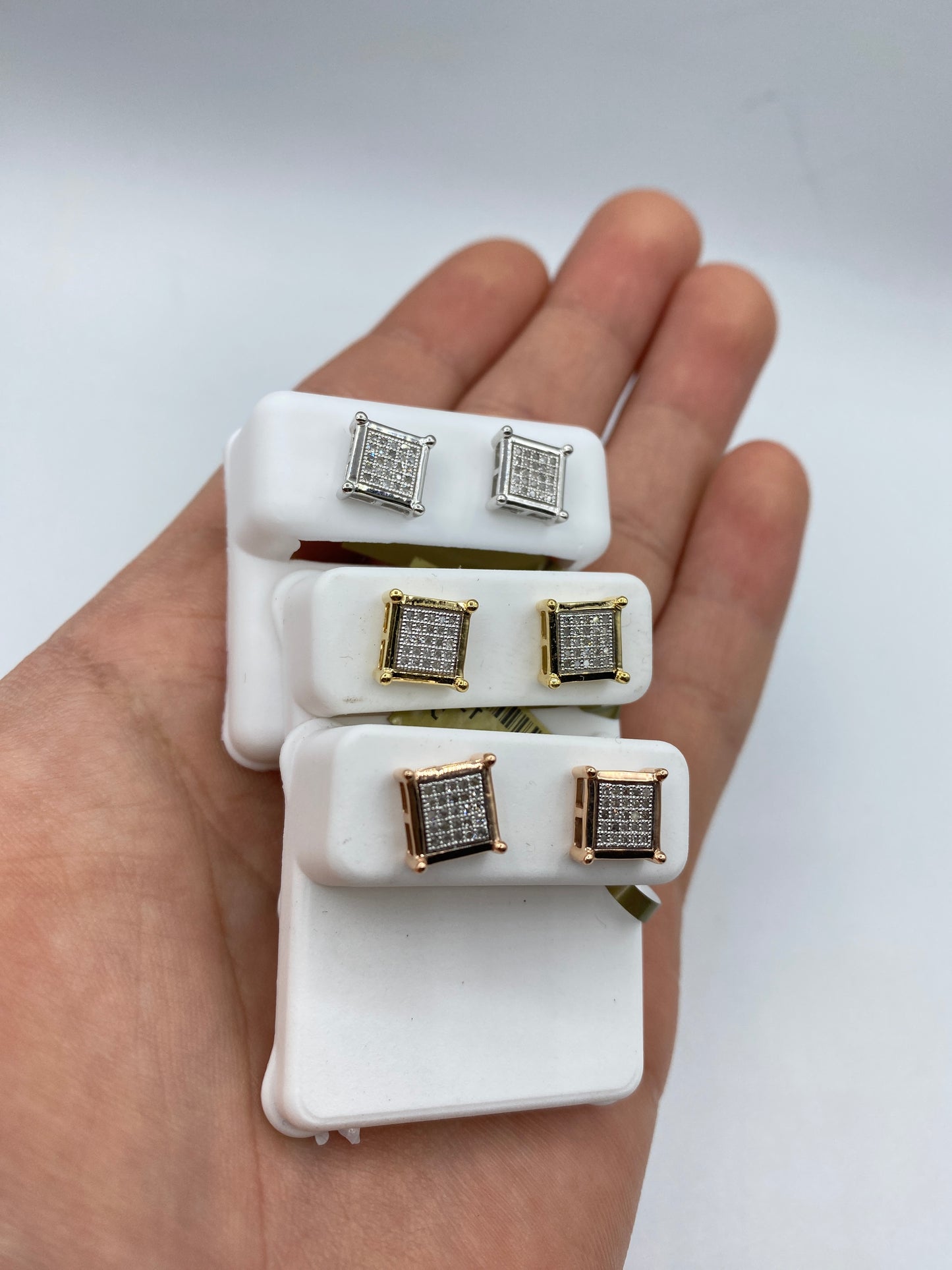 10k Jumbo Castle Flat studded earring