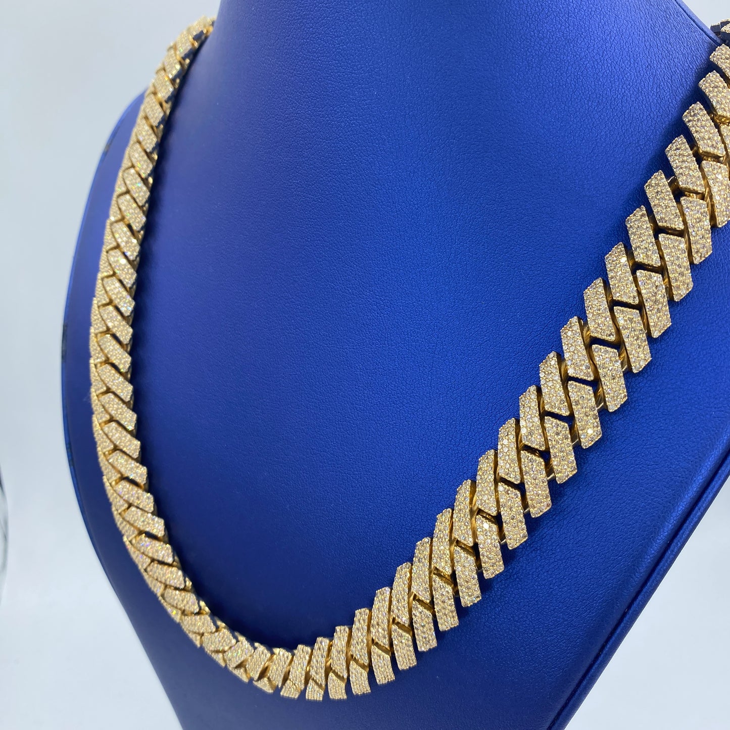 10K 16MM Cuban Link Diamond Chain 22"