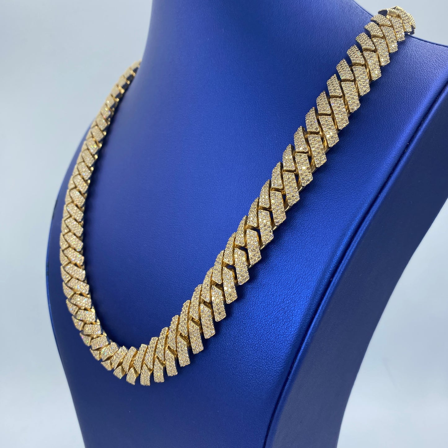 10K 16MM Cuban Link Diamond Chain 22"