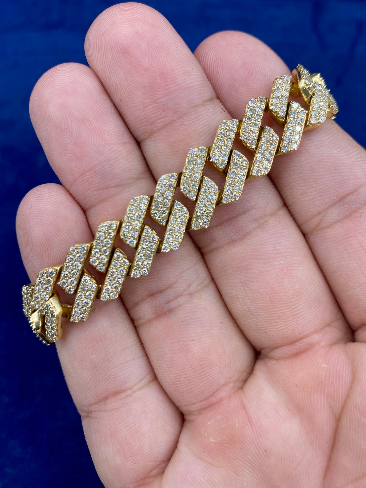 14 K gold & diamonds Cuban link bracelet 12mm