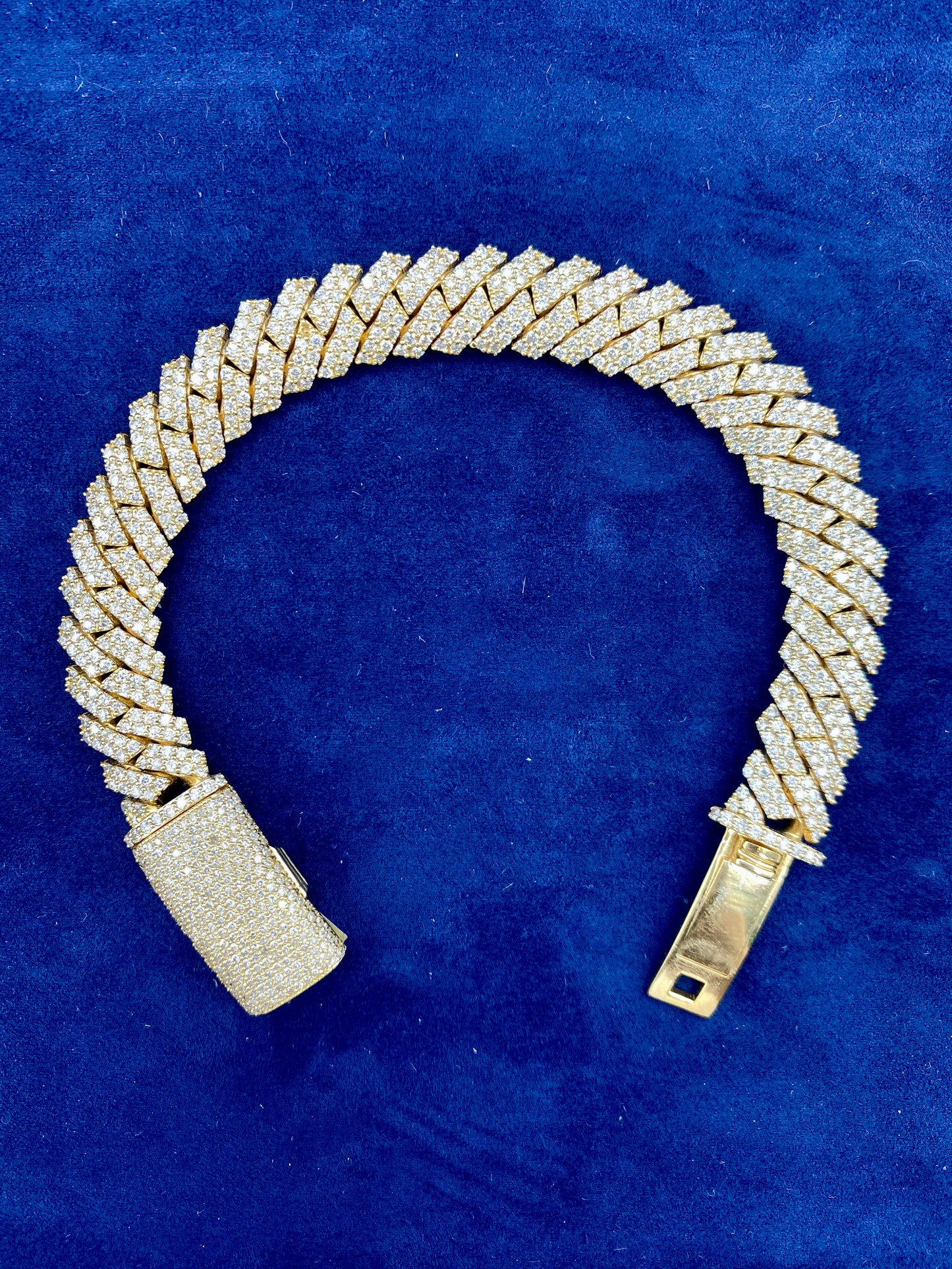 14K gold & diamonds cuban link bracelet 15.5mm
