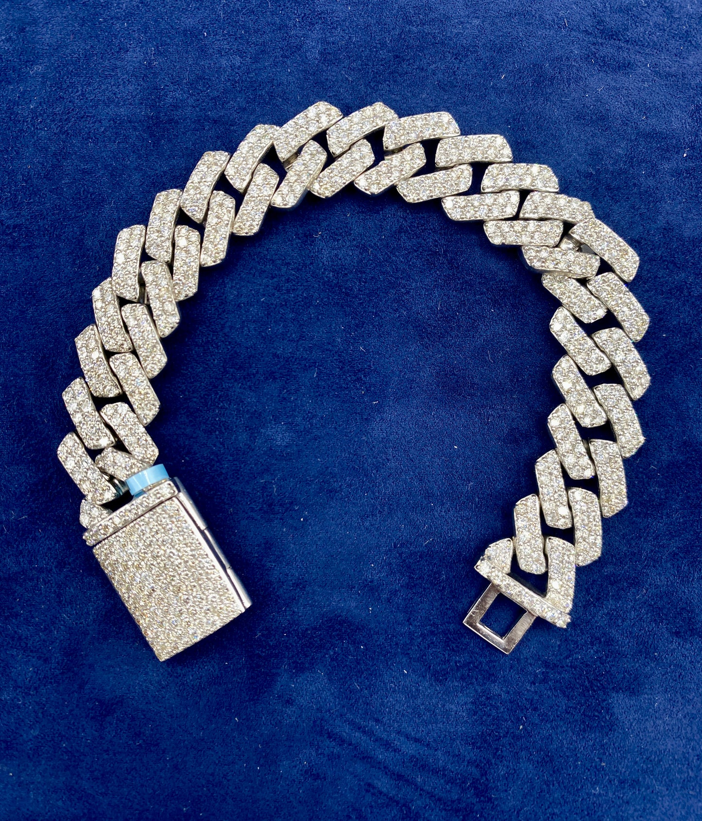 14K gold & diamonds Cuban link bracelet 15.5mm