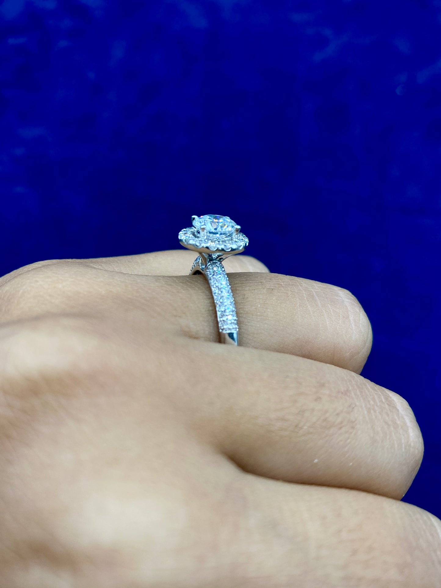 14k Circle Shaped Lab Diamond
