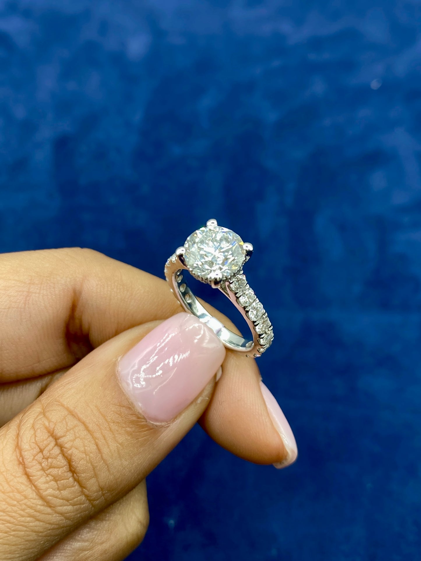 14k Elegant Circle Cut Lab Diamond Engagement Ring