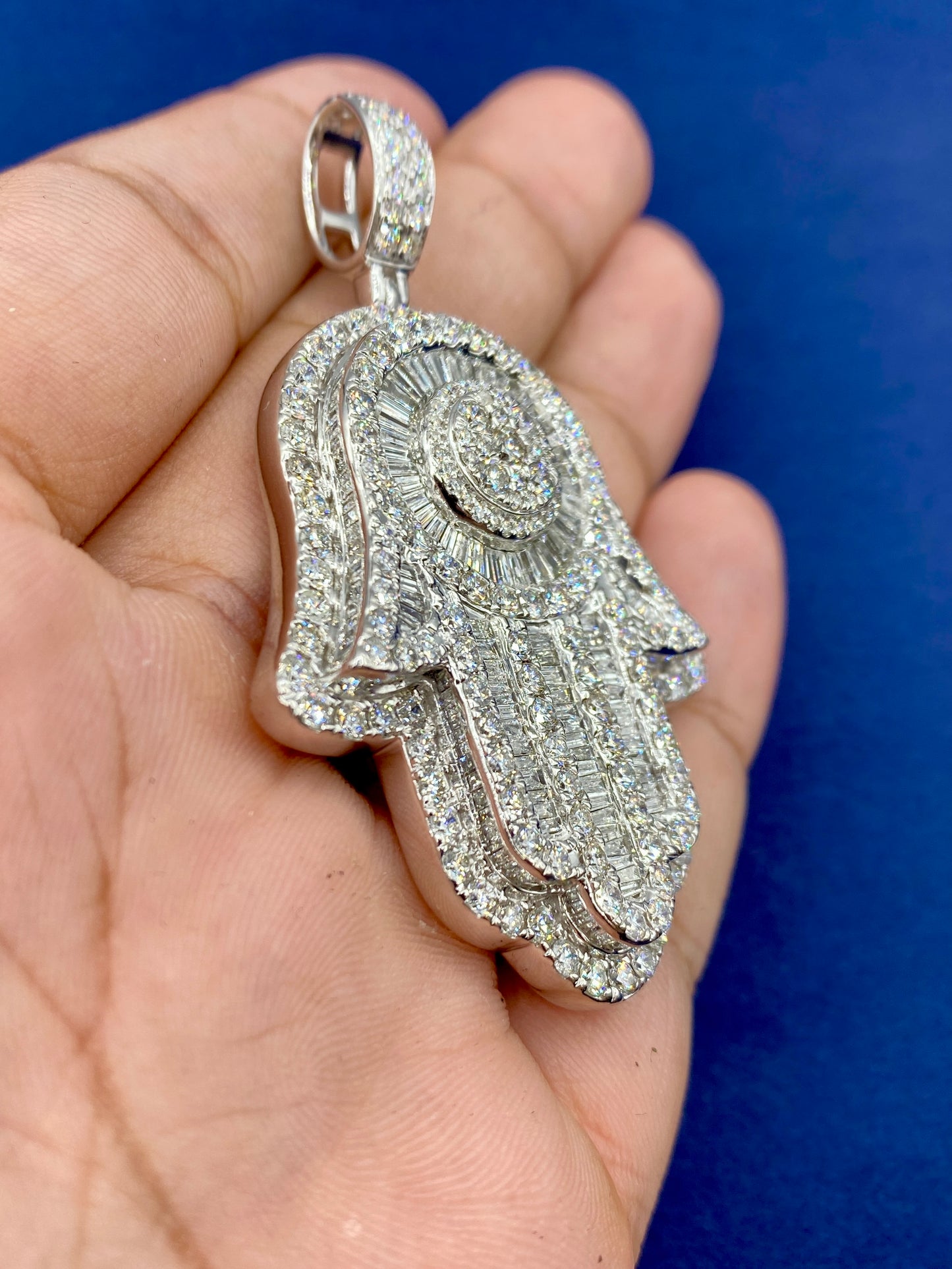 14k Gold and Diamonds Hamsa pendant