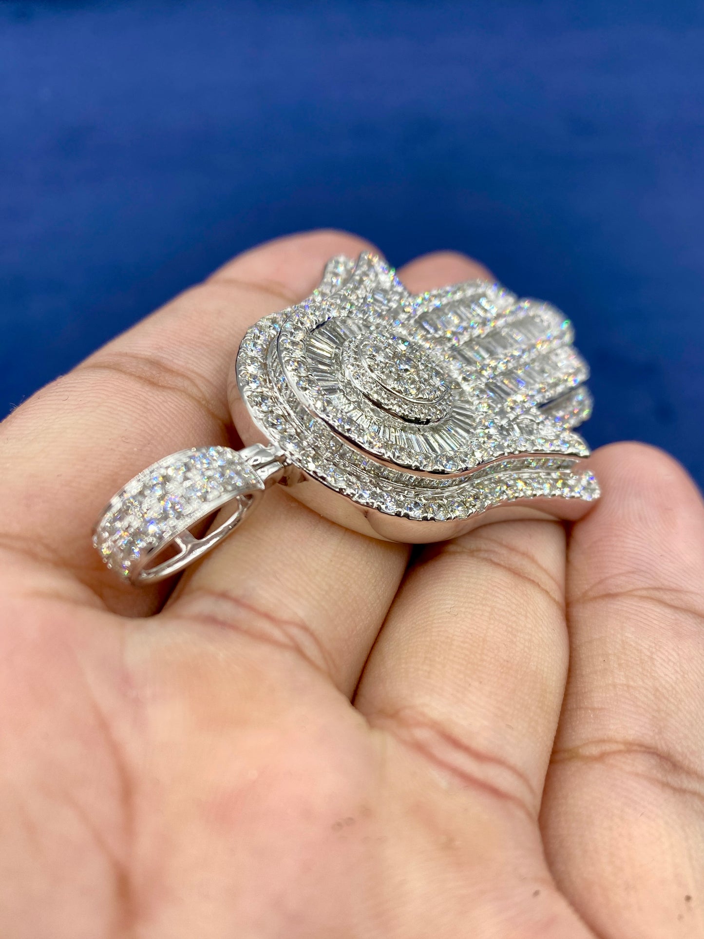 14k Gold and Diamonds Hamsa pendant
