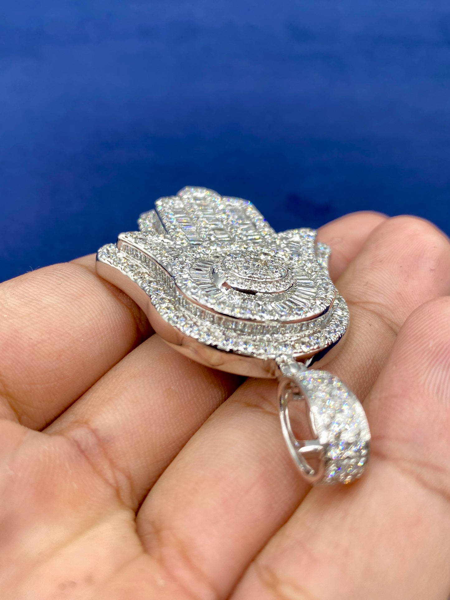 14k Gold and Diamonds Hamsa pendant