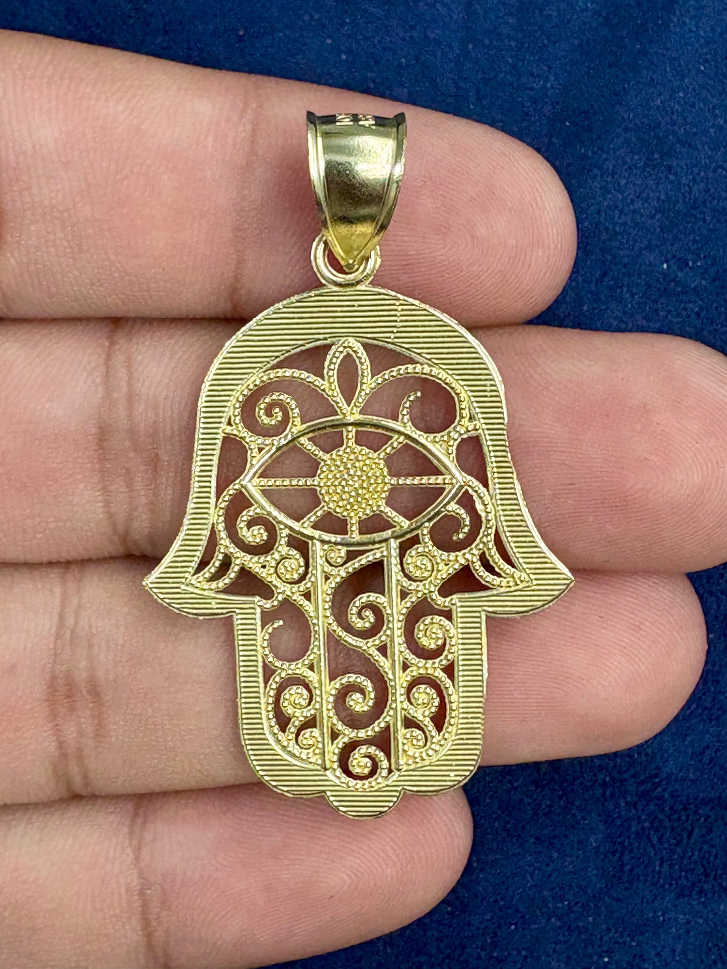 10K Gold Hamsa Pendant