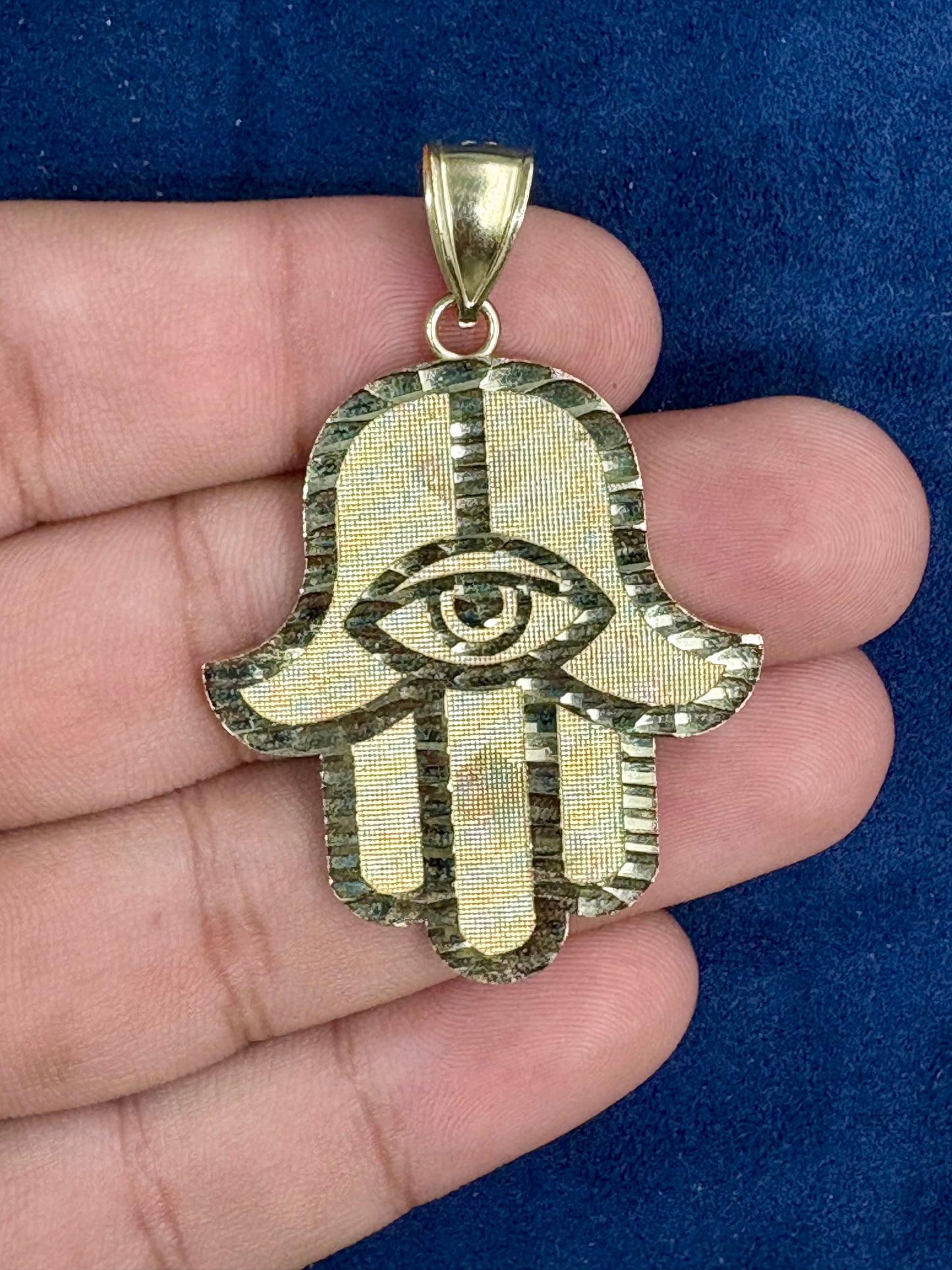 10K Gold Hamsa Pendant