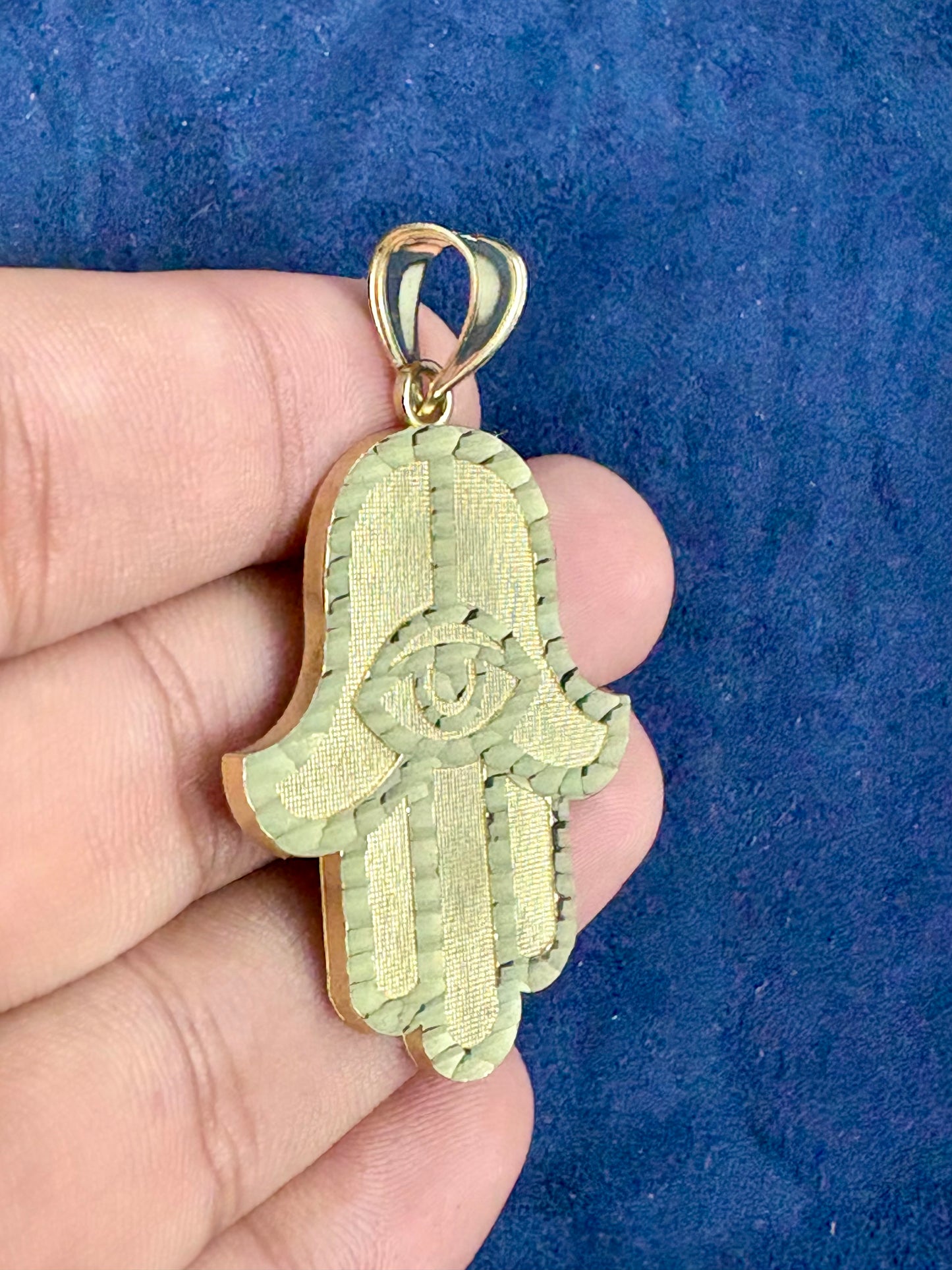 10K Gold Hamsa Pendant