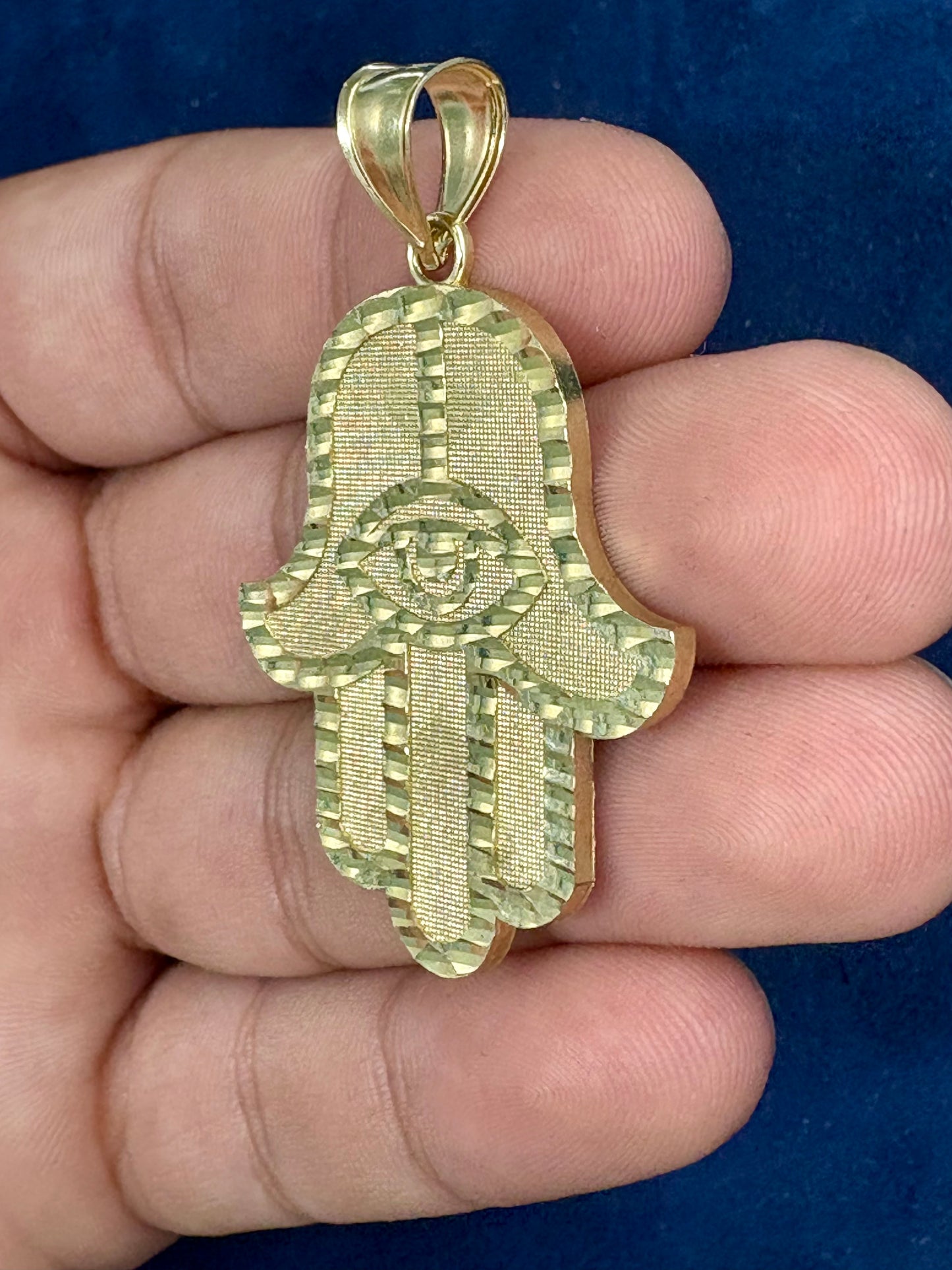 10K Gold Hamsa Pendant