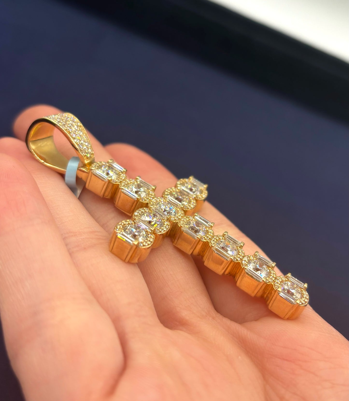 14K “Los Diamantes” Cross Pendant