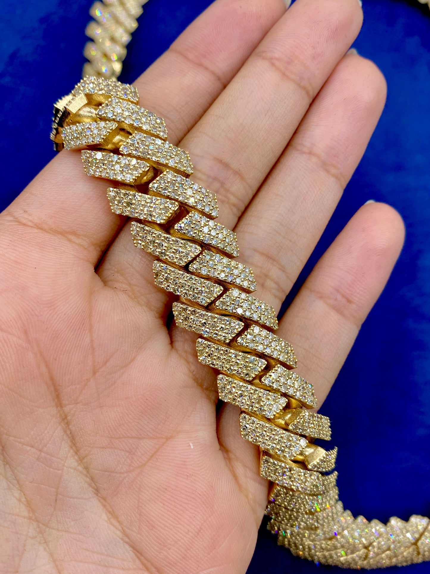 14K Jumbo Diamond Cuban 16M
