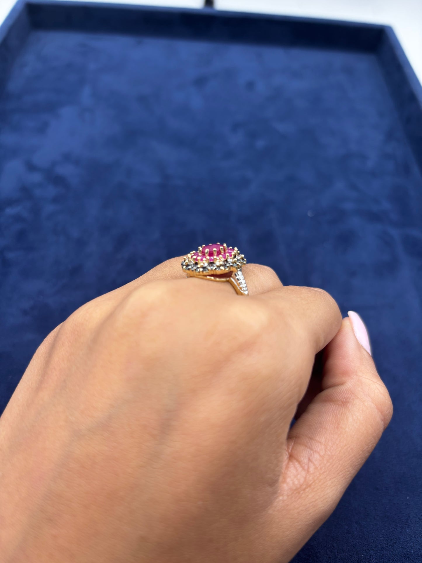 10k Colorful Center Stone Flower Ring