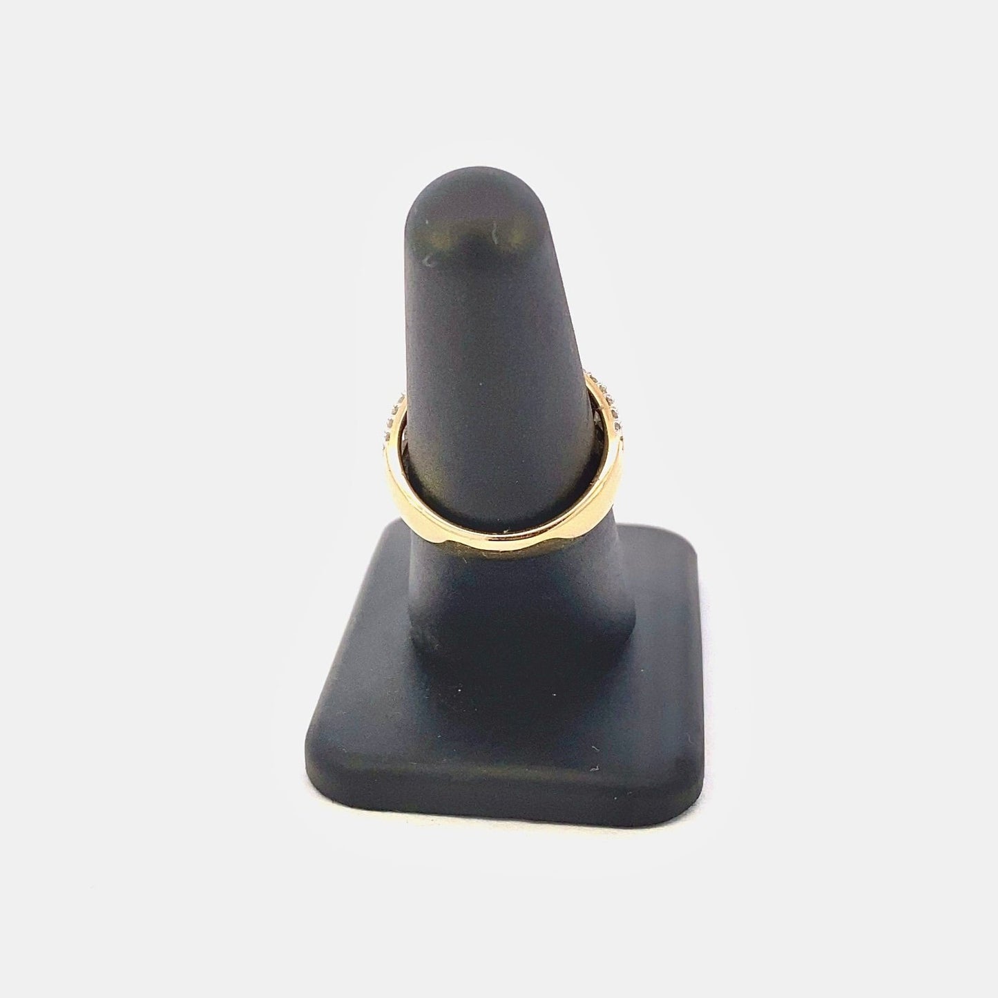 14K Single Row Baguette Ring