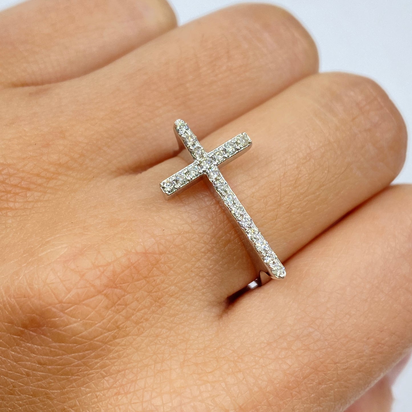 14K Pavé Cross Diamond Ring