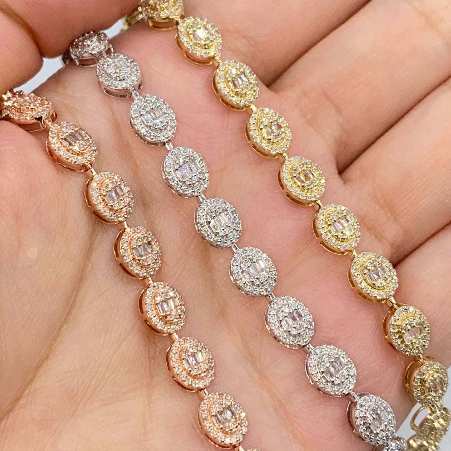 14K Circle Diamond Baguette Tennis Bracelet 7"