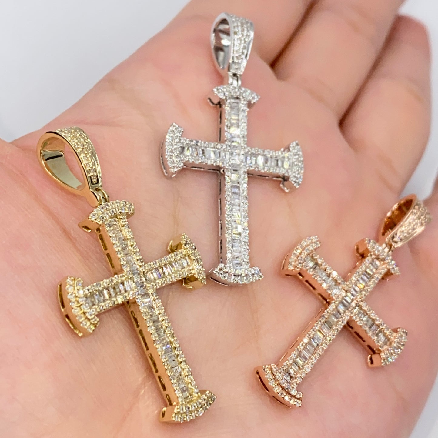 10K Atlanta Cross Diamond Pendant