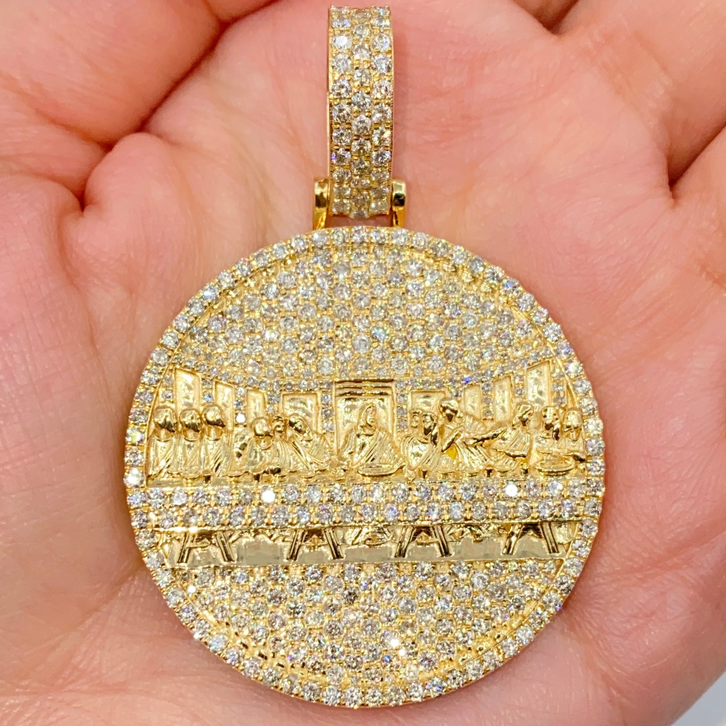 14K Last Supper Circle Diamond Pendant