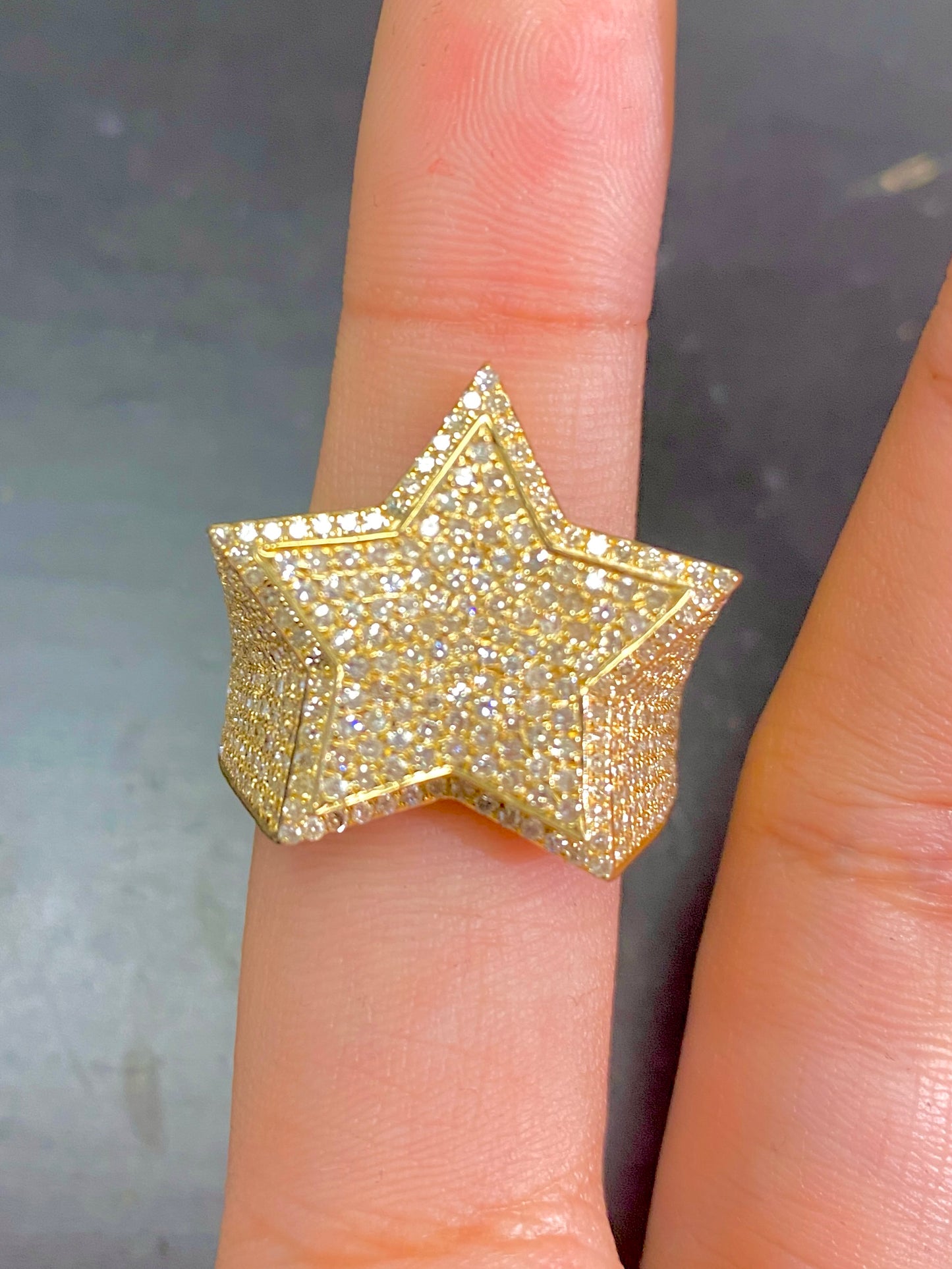10K 3D Star Diamond Ring
