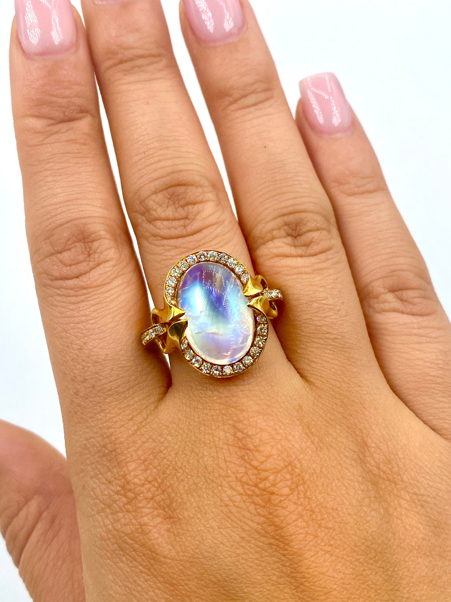 18K Gold & Diamond Oval Moonstone Ring