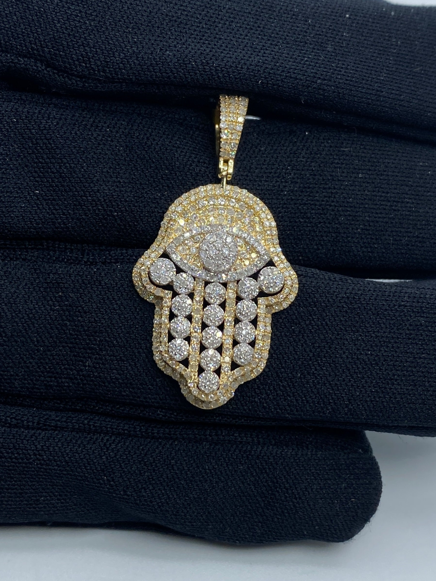 10K Hamsa Pendant