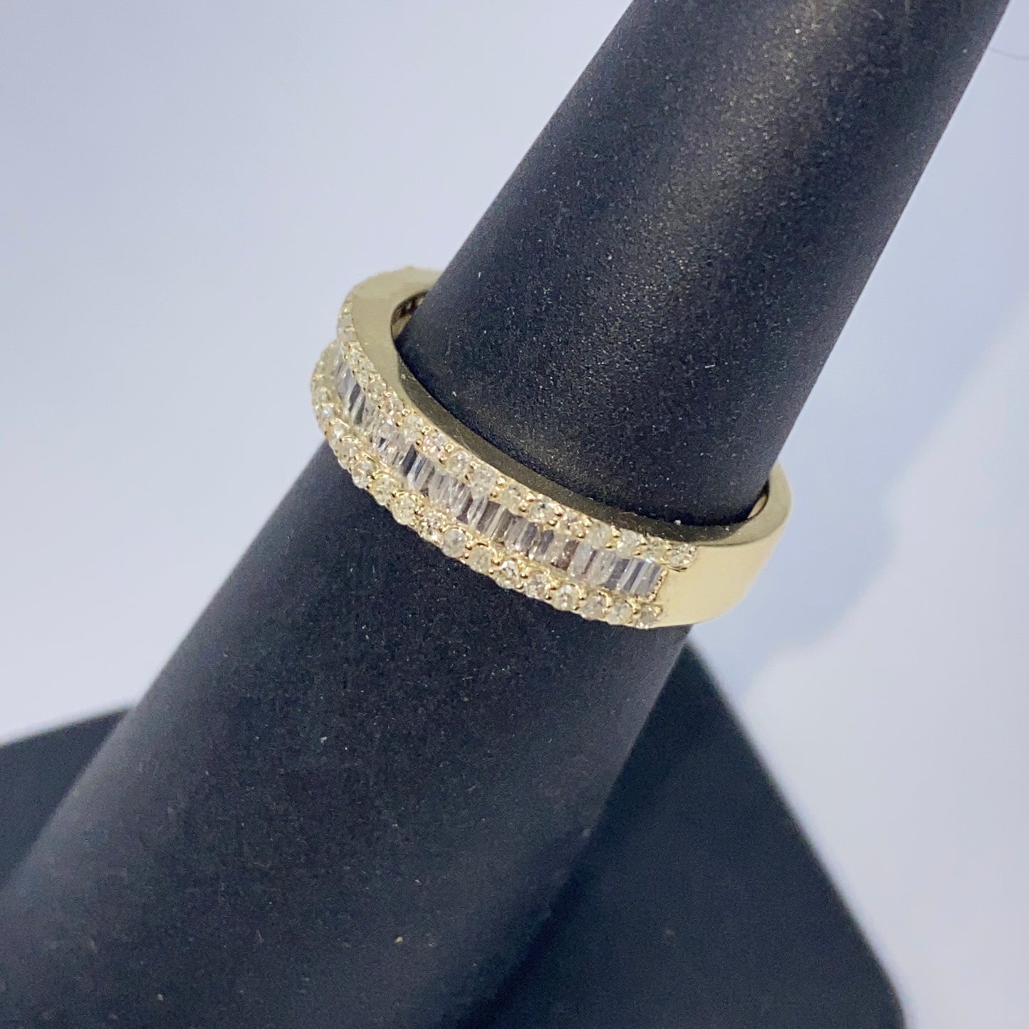 10K Diamond Baguette Band