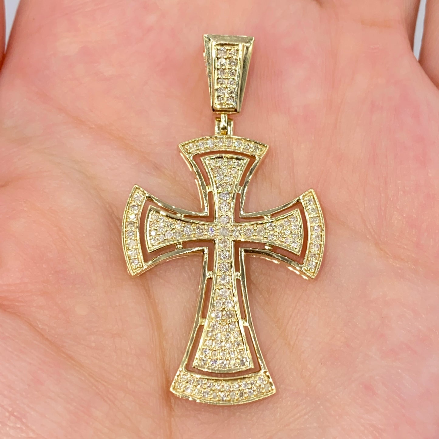10K Clarence Cross Diamond Pendant