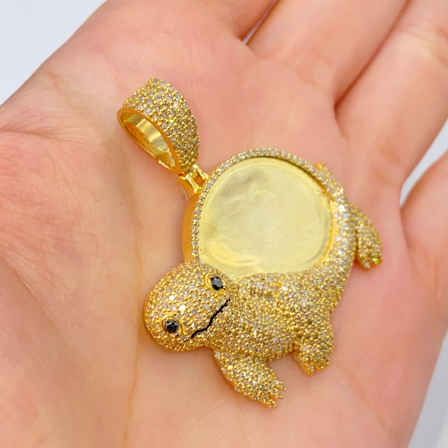 10K Elephant Turtle Animal Picture Photo Diamond Pendant