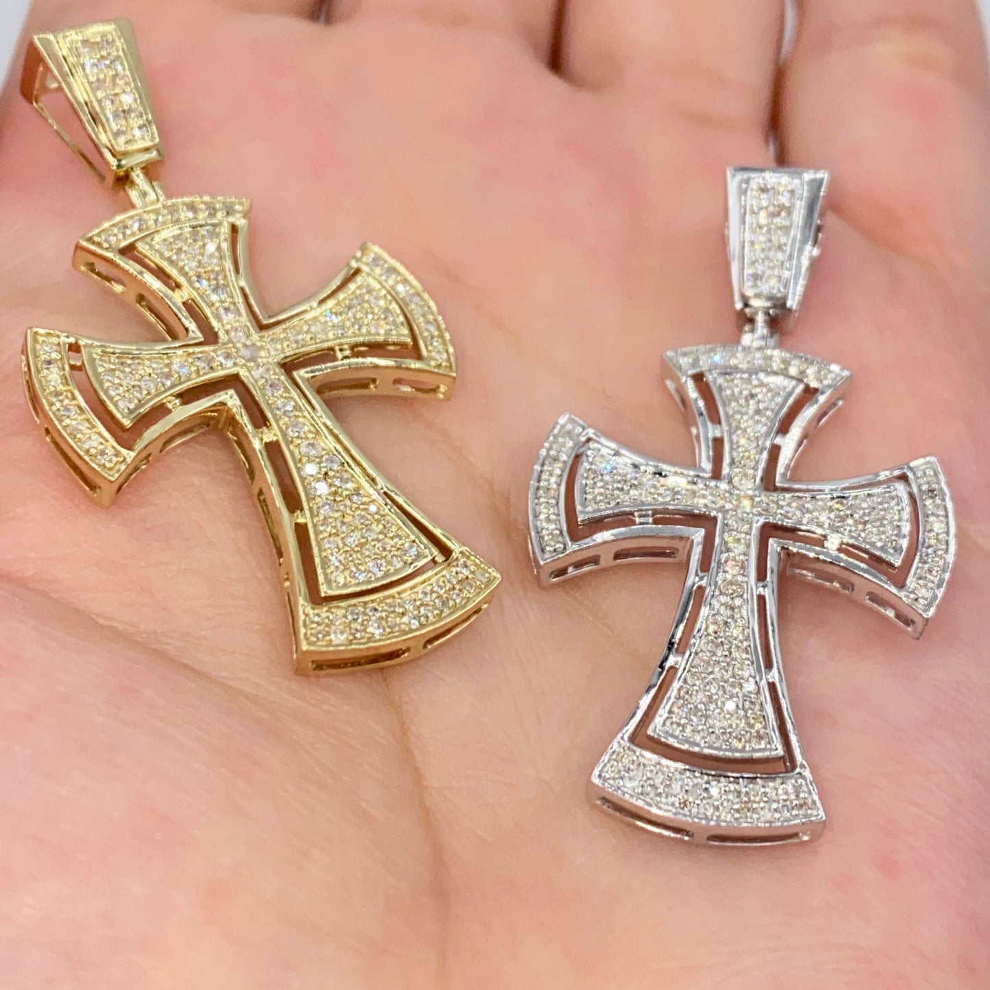 10K Clarence Cross Diamond Pendant
