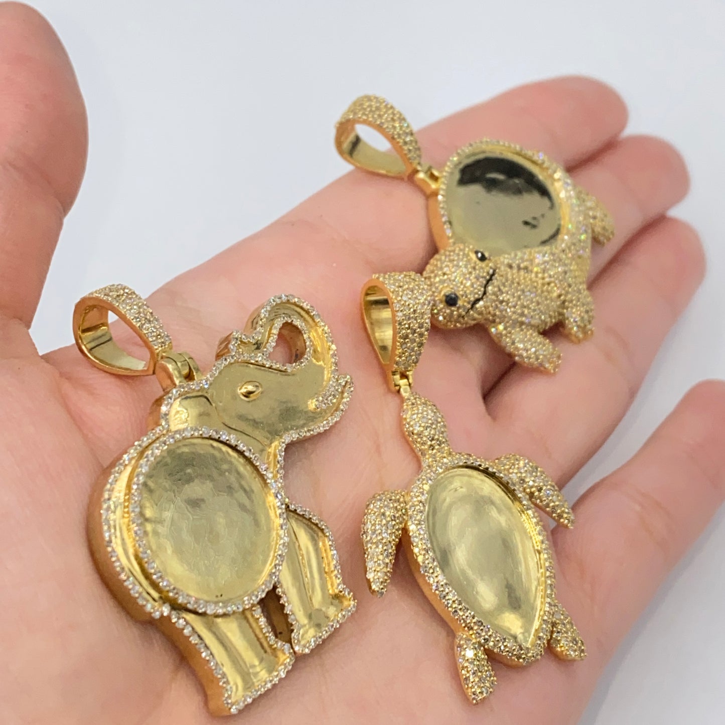 10K Elephant Turtle Animal Picture Photo Diamond Pendant