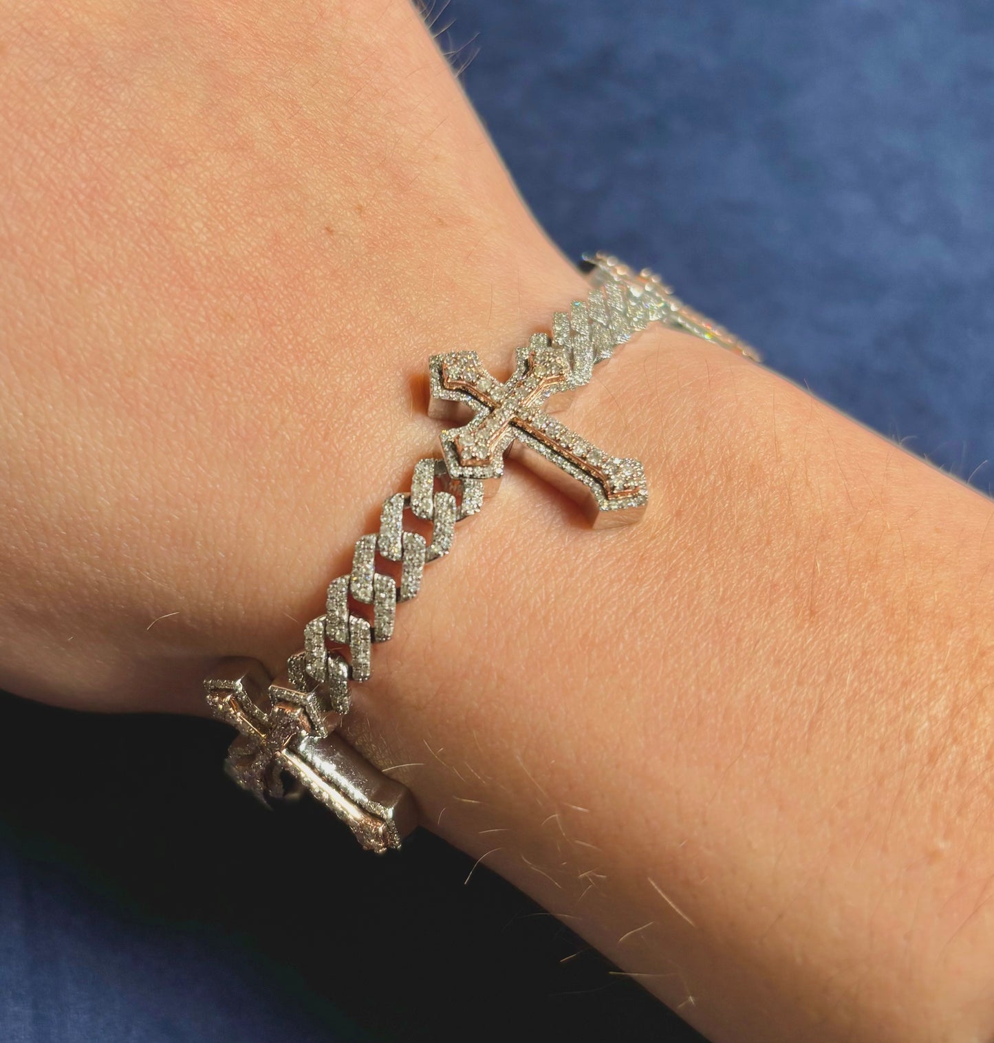 10K Cuban Link Cross Bracelet